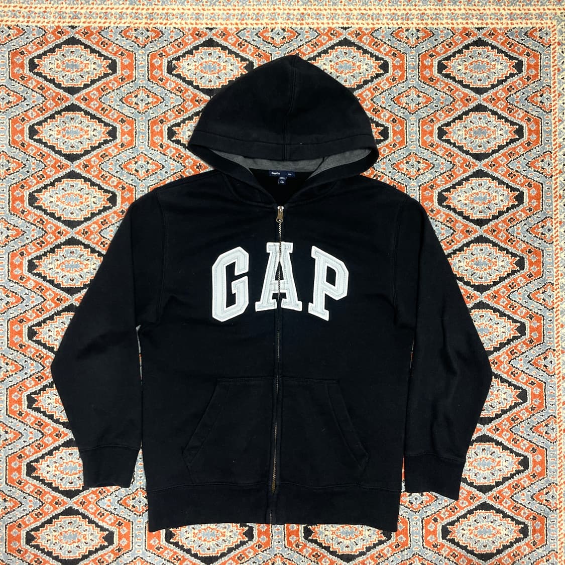 갭 스펠로고 블랙 기모 후드집업 키즈L / 여성XS 상품이미지1