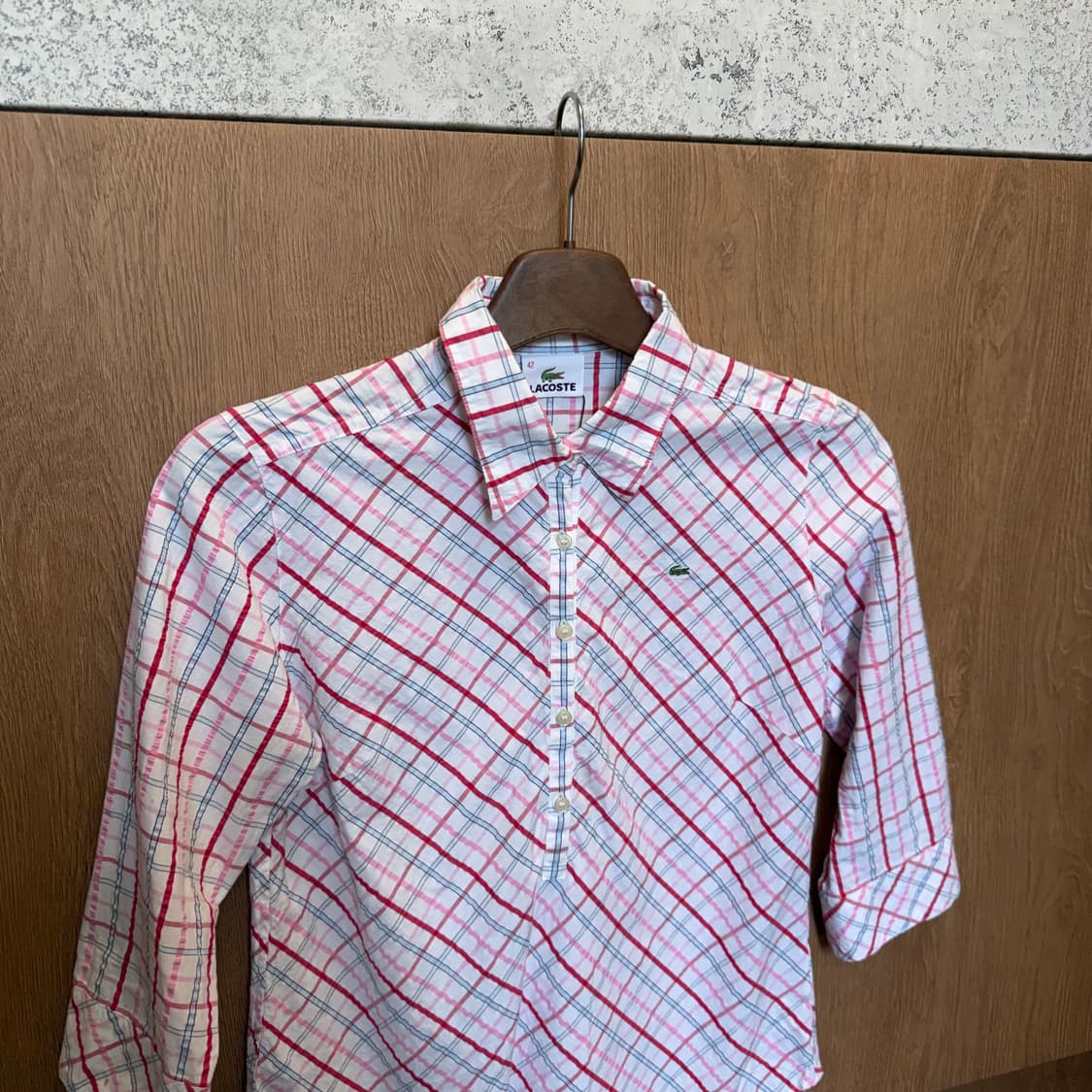 라코스테 체크 셔츠 7부 소매 하프 버튼업 디테일 슬림핏 핑크 상품이미지3