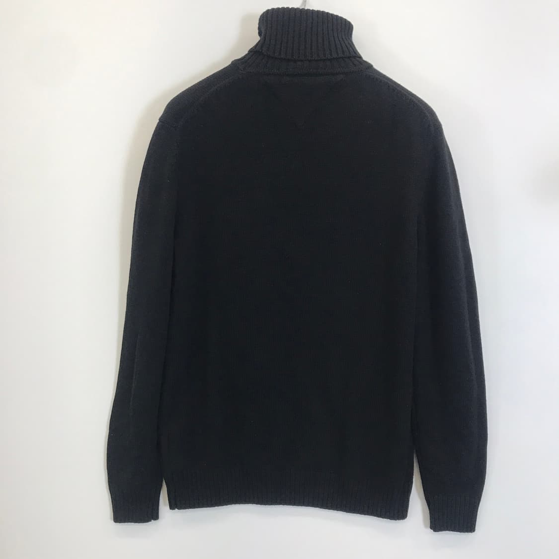 타미힐피거 빅로고 금장자수 폴라니트 [M] 상품이미지4