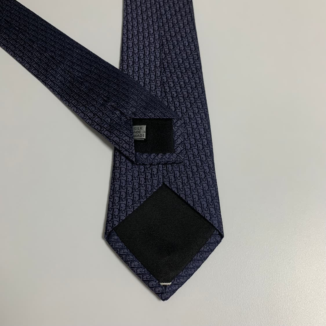 디올 오블리크 자카드 100실크 네이비넥타이 명품 100실크 7.4cm 상품이미지6