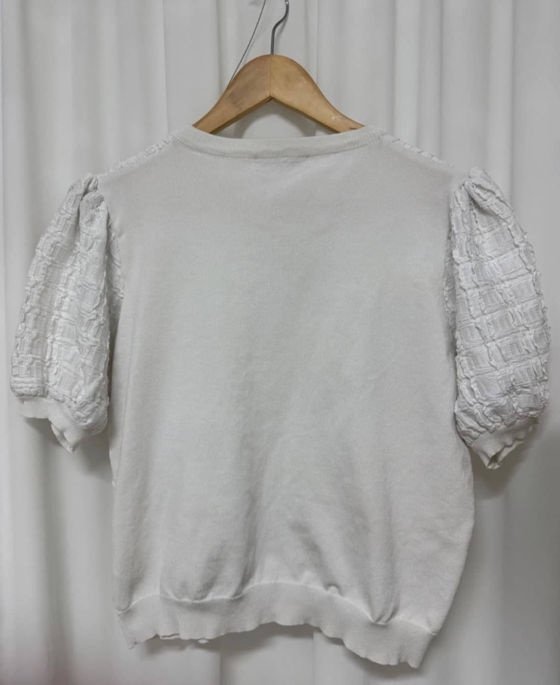 ME:SENSE 미센스 엠보 블라우스 상품이미지4