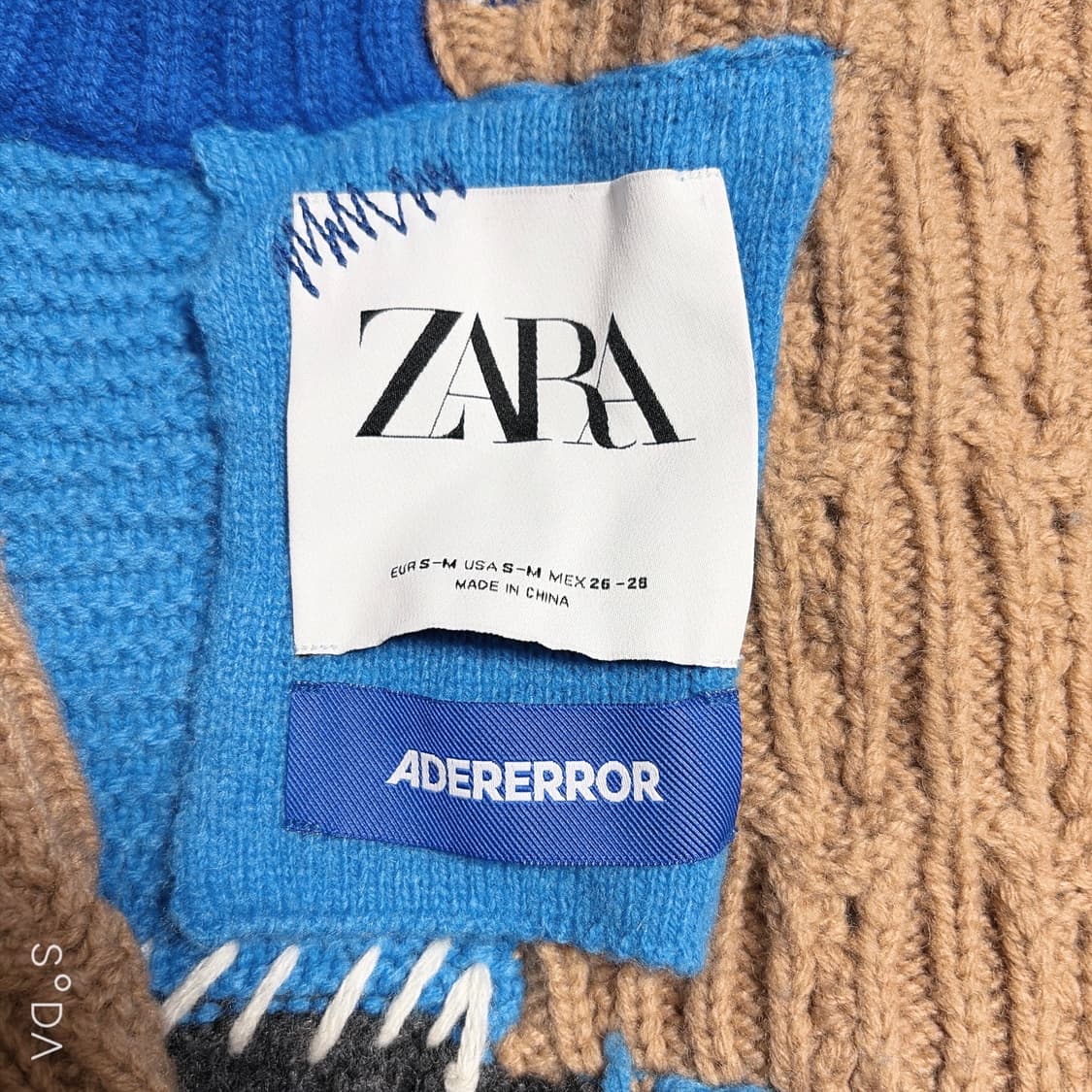 자라 아더에러 패치워크 니트 가디건 상품이미지6