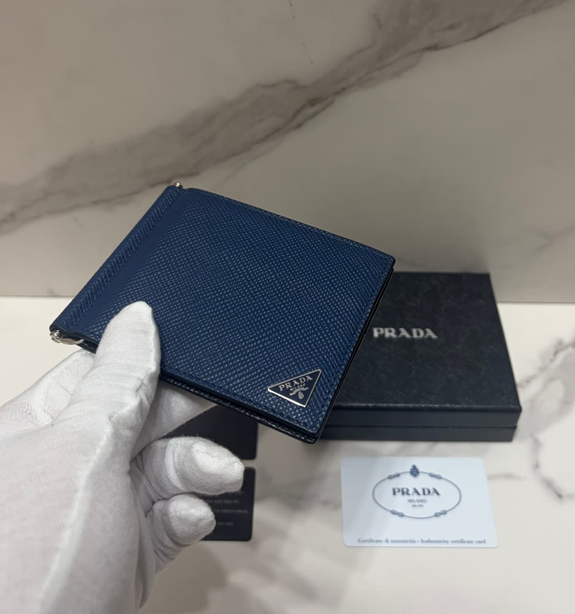 [정품] S급 프라다 사피아노 머니클립 반지갑 네이비 상품이미지5