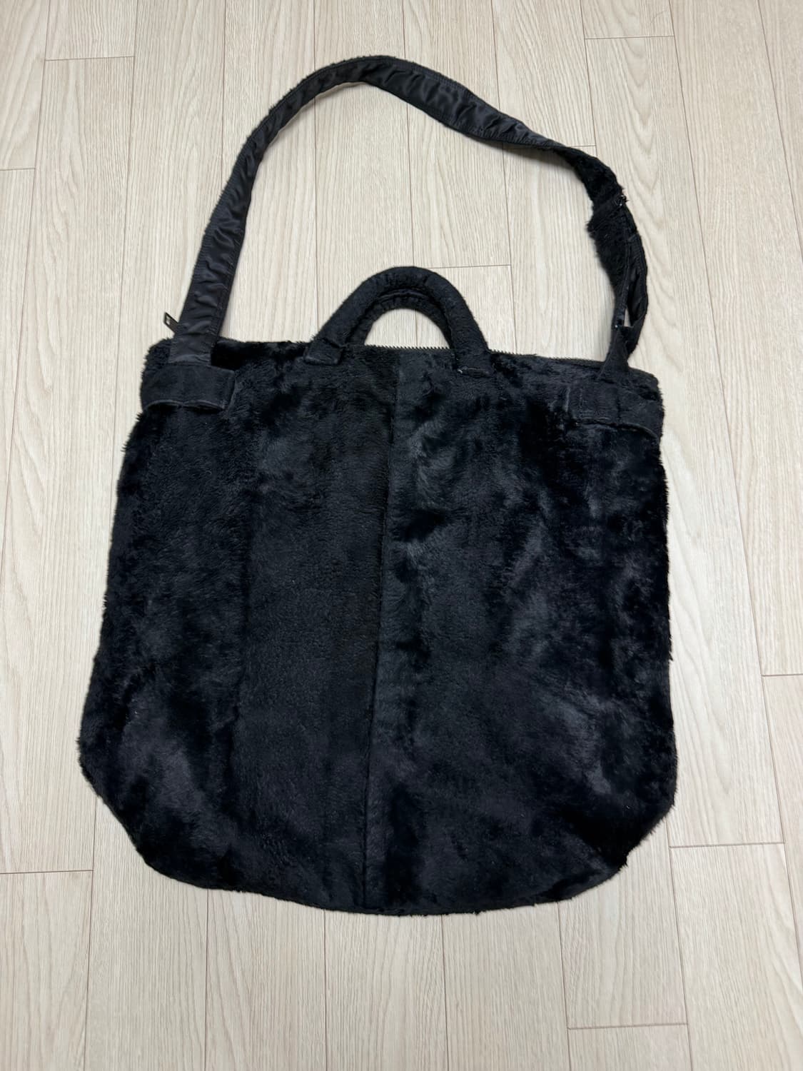 포터 네이버후드 콜라보 퍼 탱커 헬멧백 상품이미지2