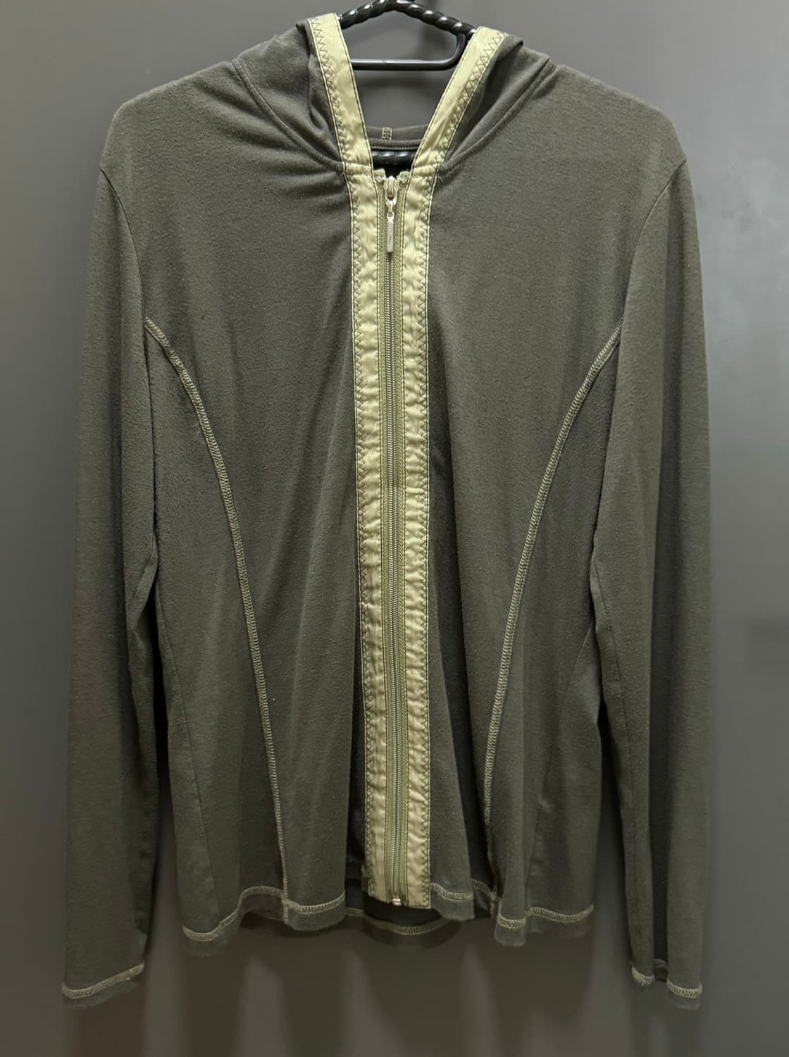 택포) 빈티지 스티치 슬림 후드집업 카키 상품이미지1