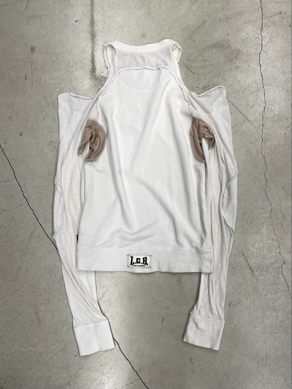 L.G.B SPIDER GAUZE SLEEVE SWEATSHIRT (0) 상품이미지4