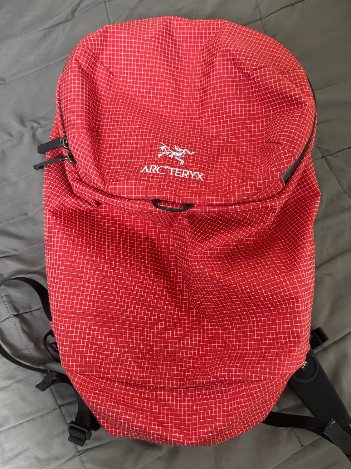 아크테릭스 컨실 15 백팩 헤리티지 레드 상품이미지1