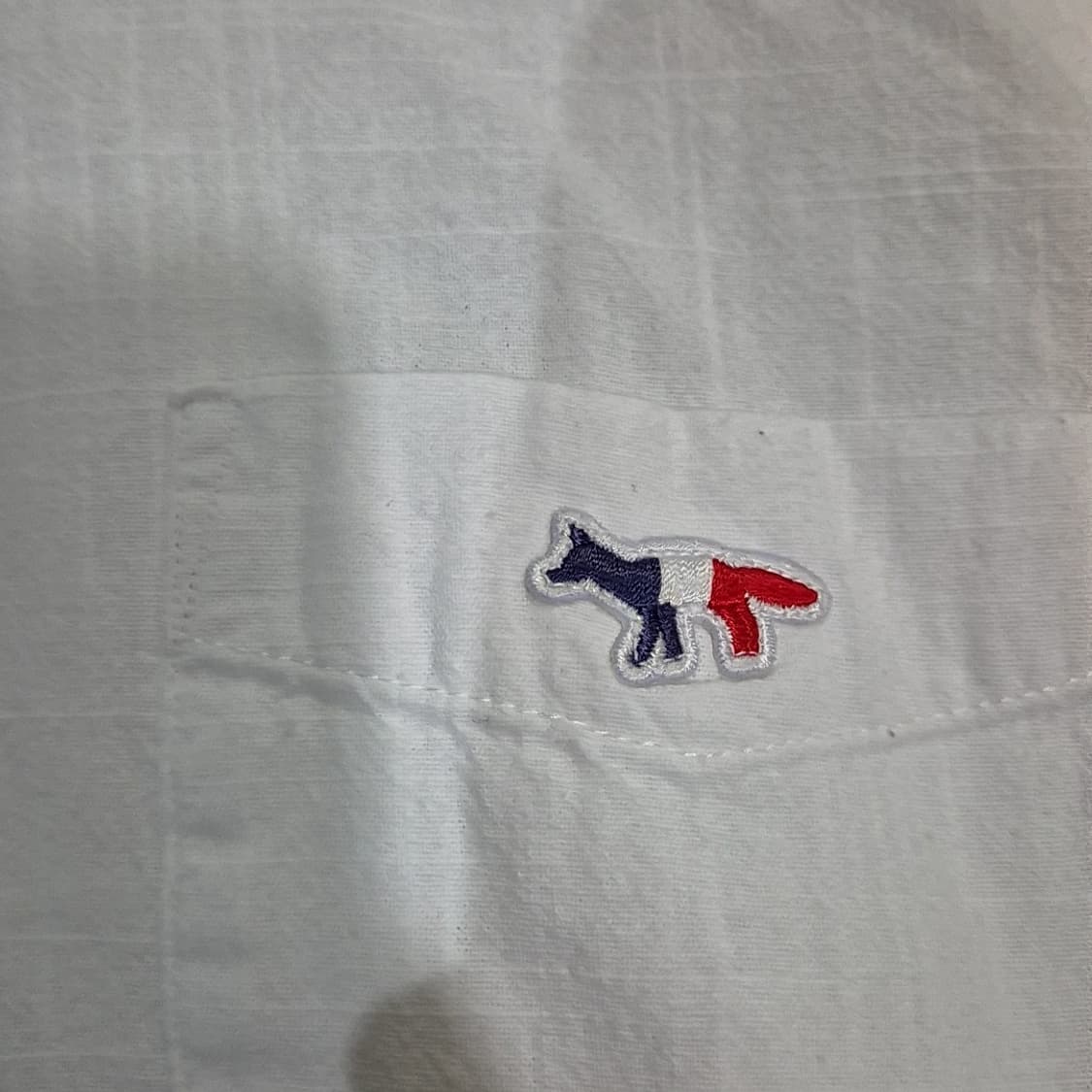 메종키츠네 화이트 셔츠 상품이미지3