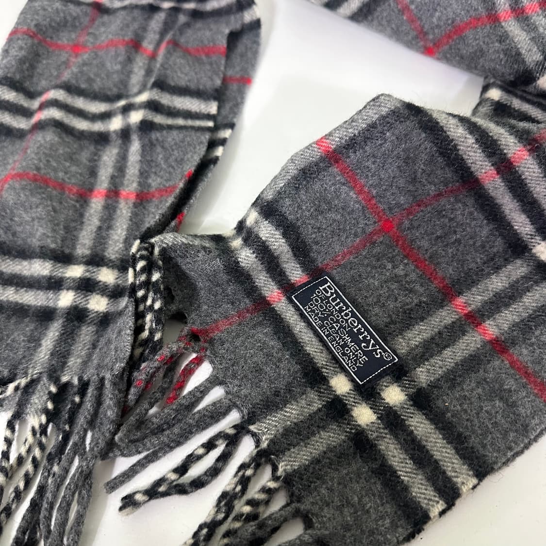 OS 버버리 그레이 노바체크 캐시미어 쁘띠 머플러 상품이미지1