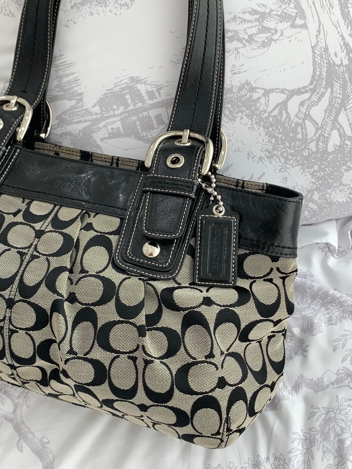 [S급] Coach Vintage Black Shoulder Bag 상품이미지3