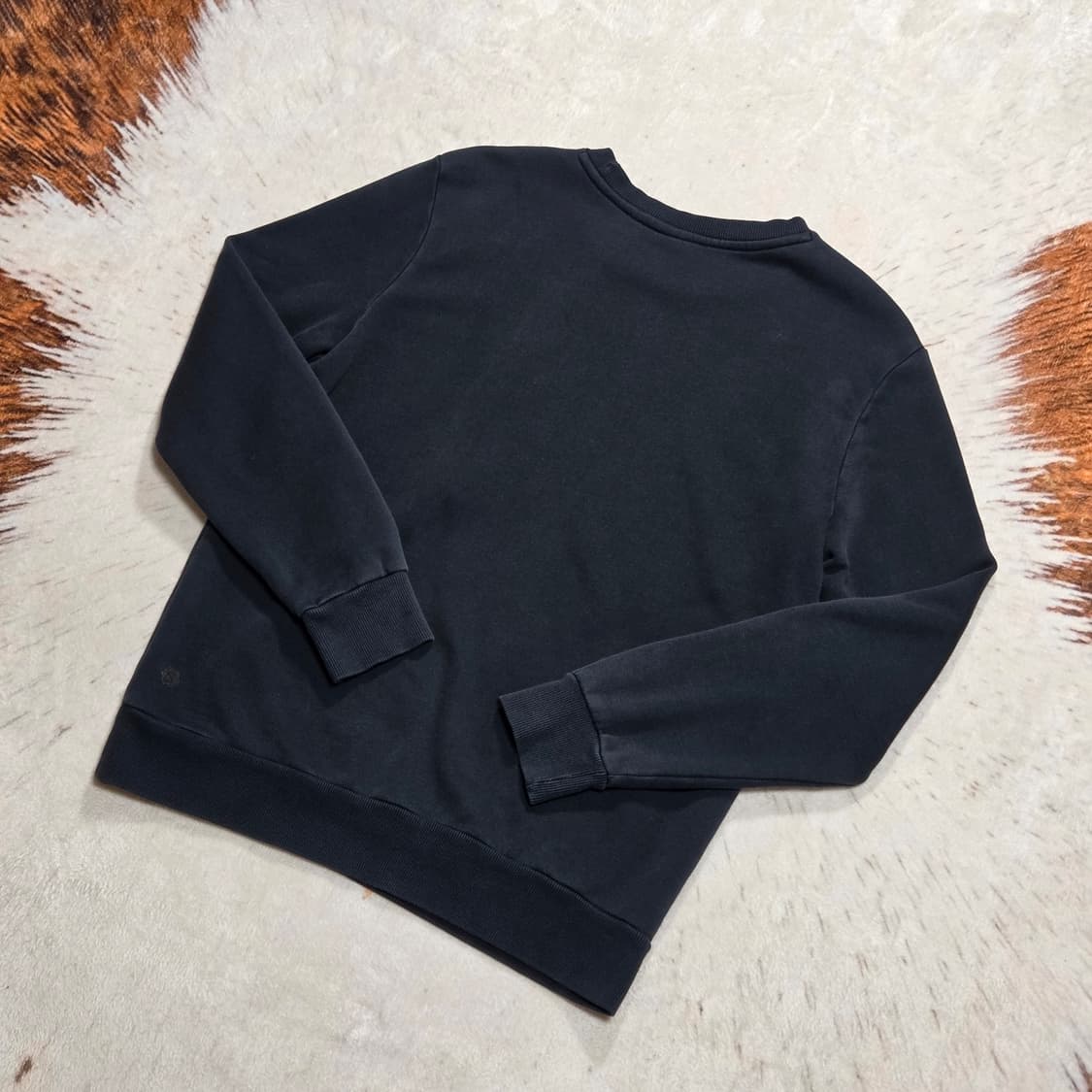 푸마 네이비 맨투맨 상품이미지4