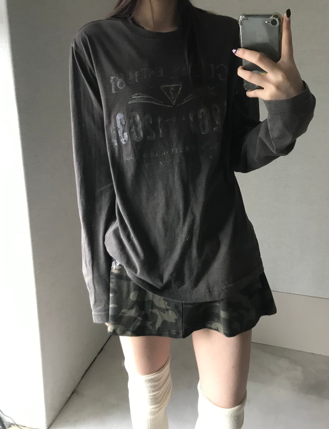 게스 빈티지 브라운 롱슬리브 상품이미지1