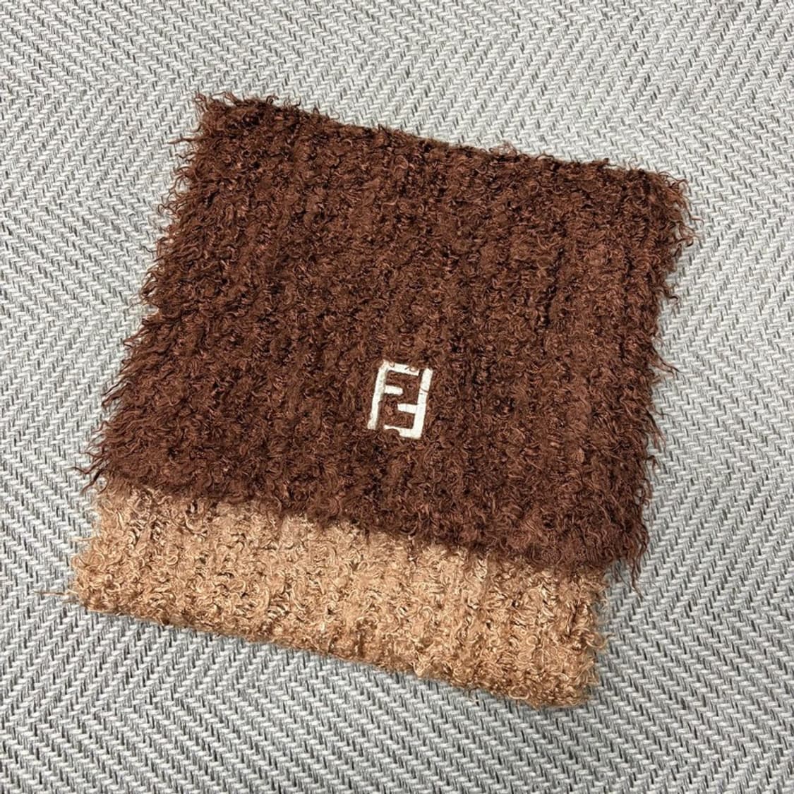 펜디 그라데이션 니트 머플러  v1516 상품이미지3