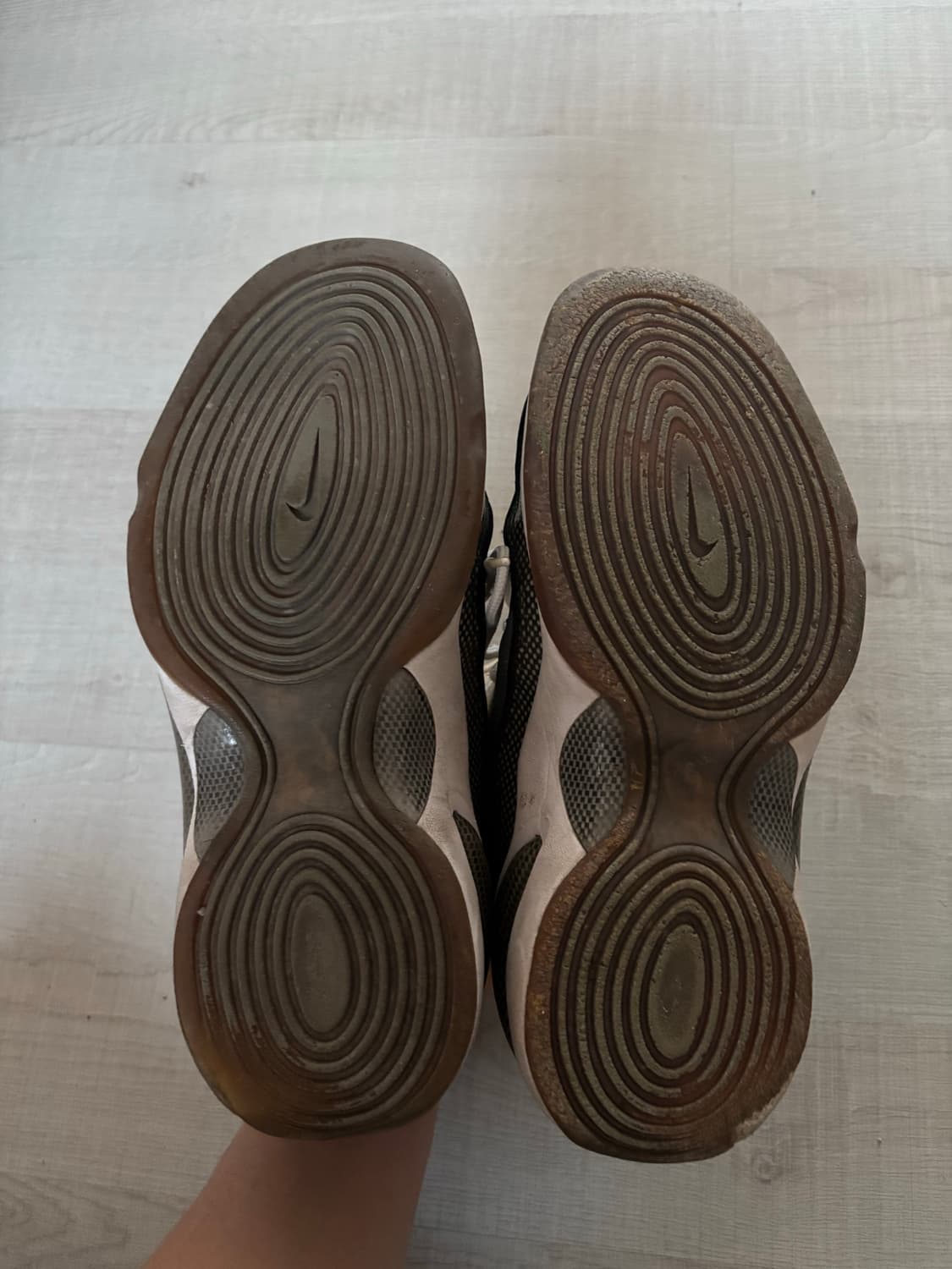 [255] 나이키 에어 줌 플라이트 96  상품이미지5