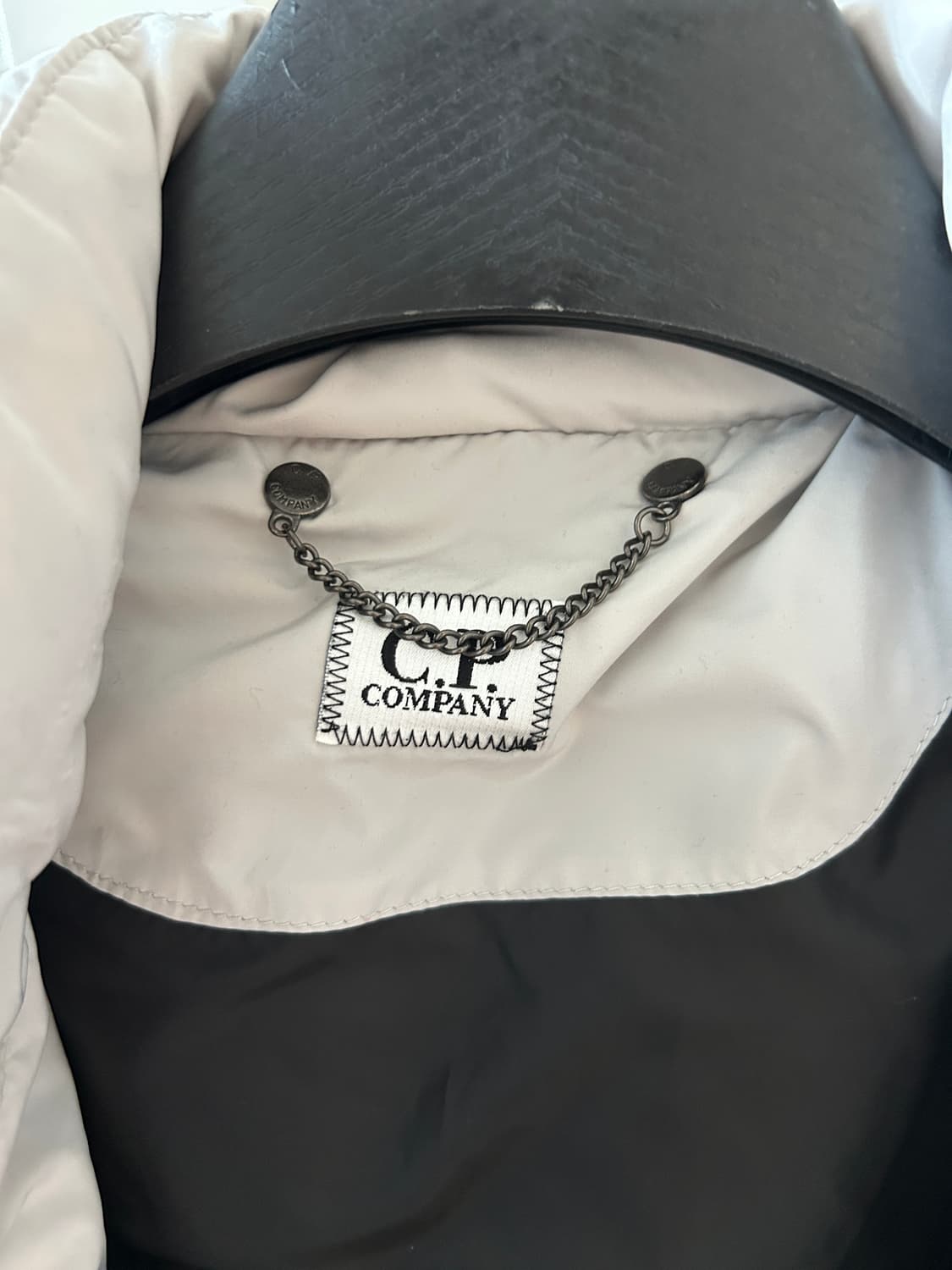 [100] cp컴퍼니 고글 패딩 베스트 구스다운 상품이미지2