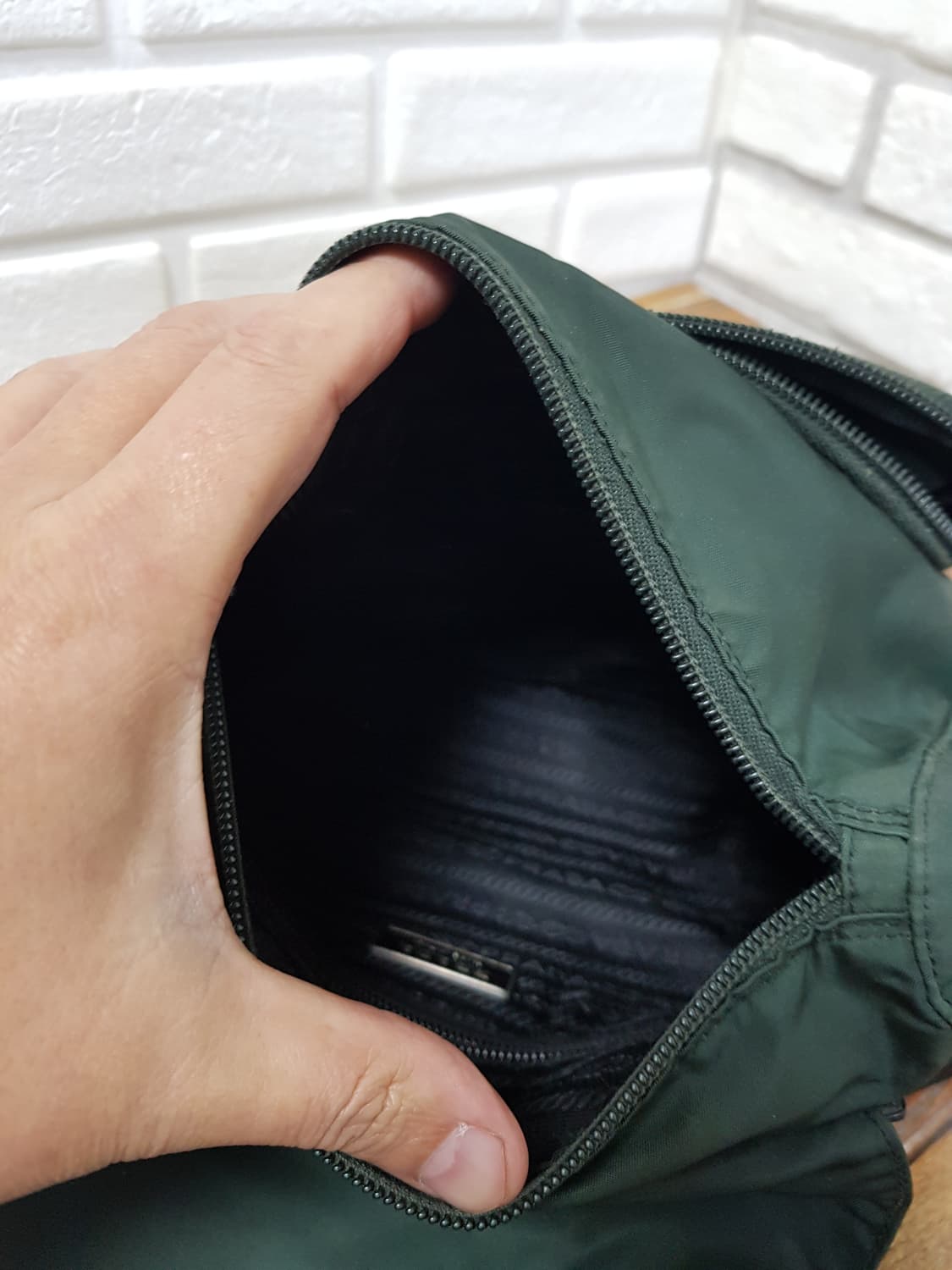 [정품] 프라다 테수토 메신저백 카키 상품이미지9