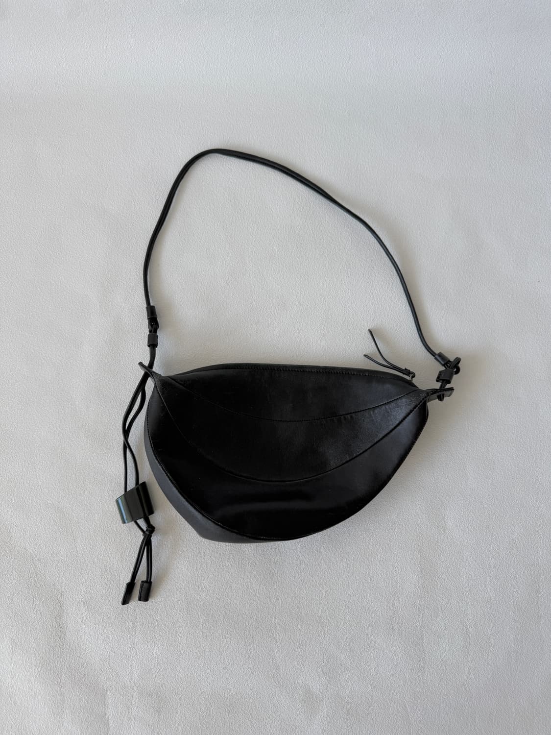 아카이브앱크(Archivepke) 레더 숄더백 상품이미지1