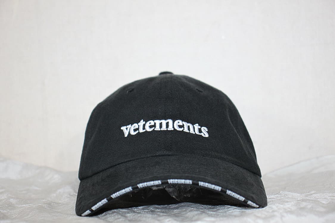 Reebook x vetements 리복 베트멍 볼캡 상품이미지2