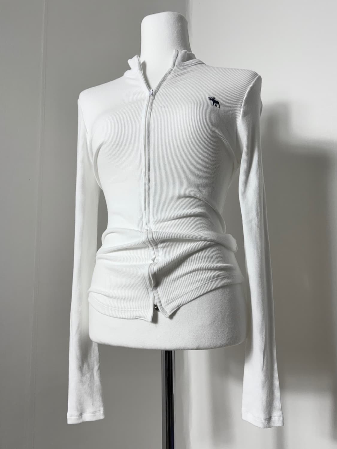 아베크롬비 흰파 니트집업 상품이미지2