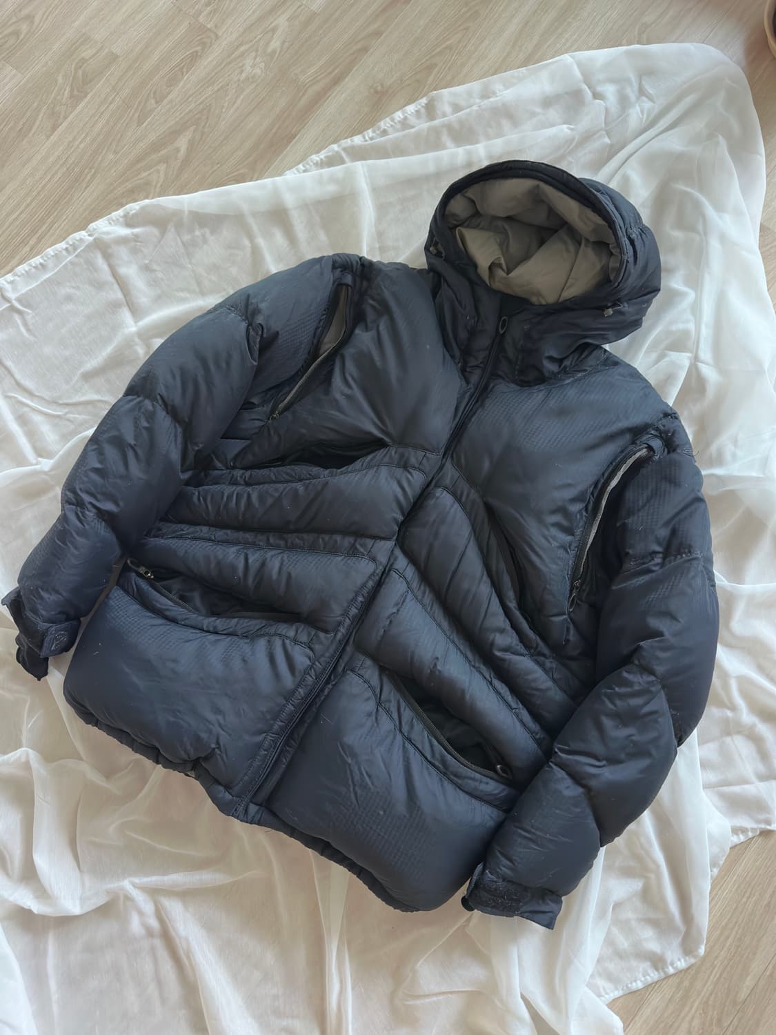 오클리 00s 아카이브 3D 절개패턴 구스다운 패딩 상품이미지4