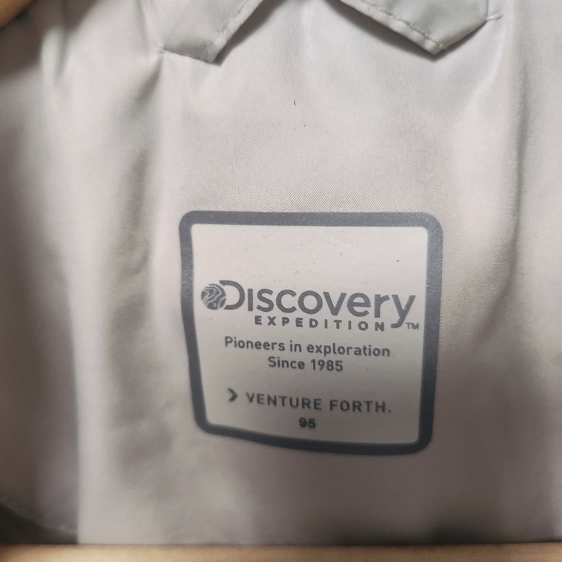 [95] 디스커버리 경량패딩 상품이미지3