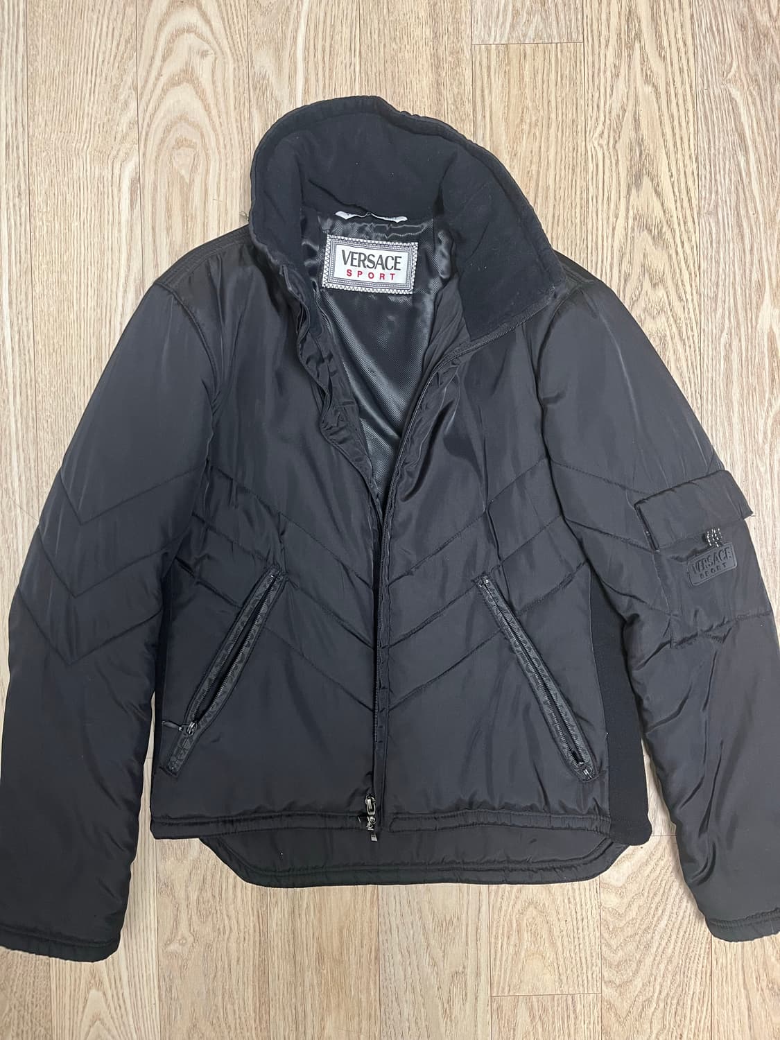 베르사체 스포츠 블랙 패딩 점퍼 상품이미지1