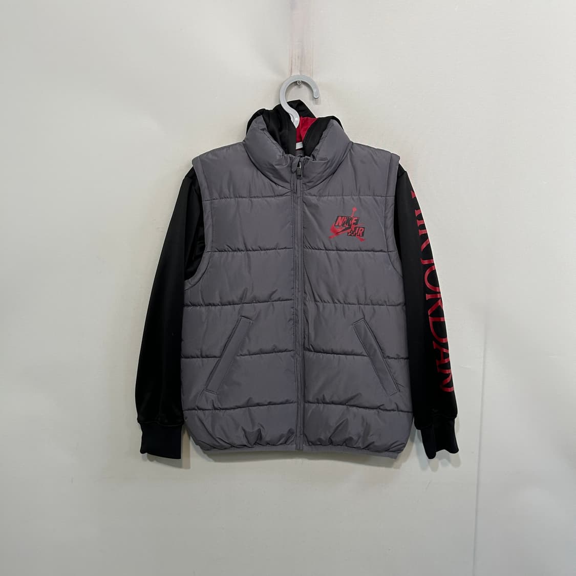 나이키 조던 키즈 패딩 M 상품이미지1