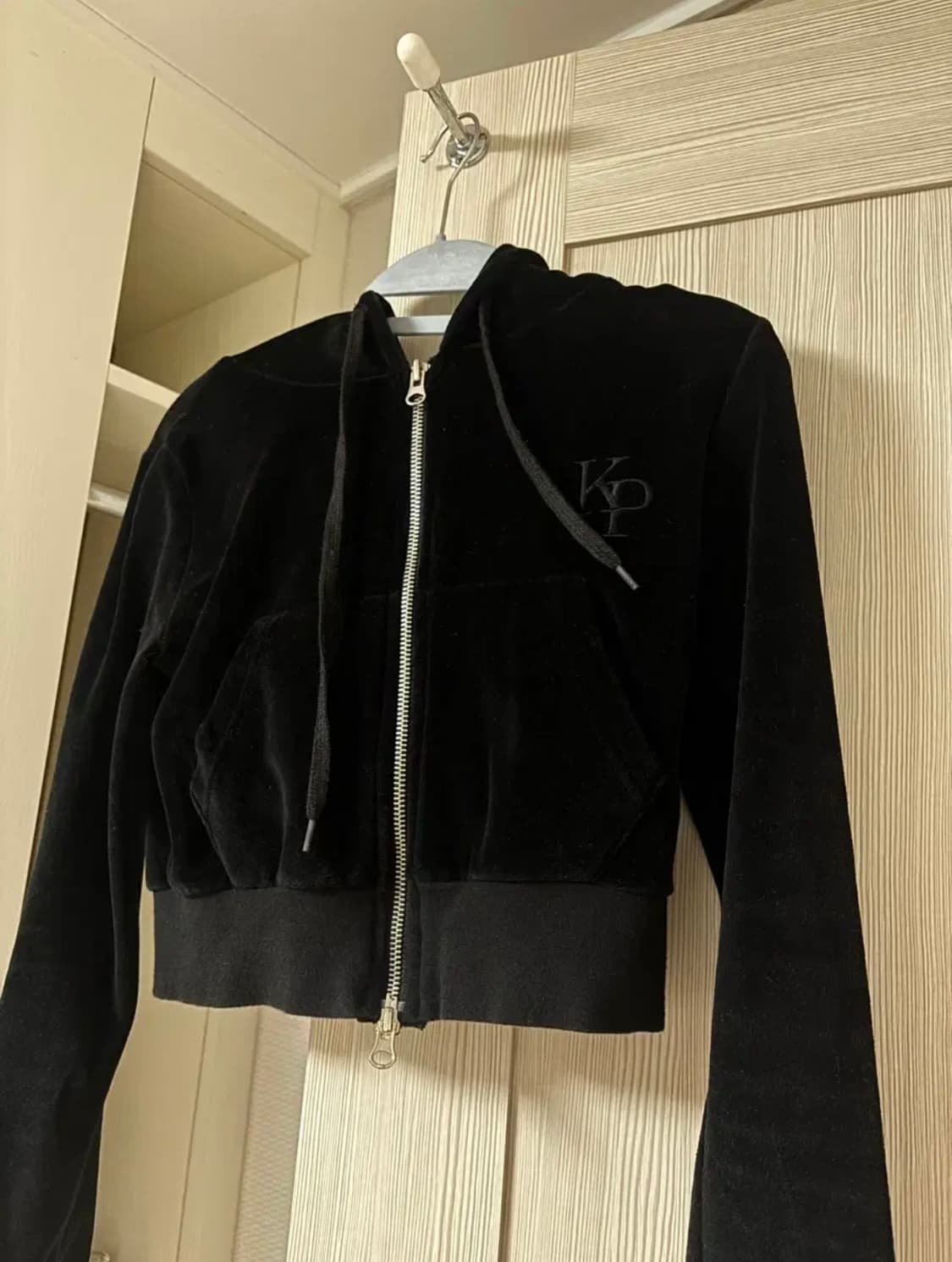 카키포인트 벨로아 후드집업 블랙 상품이미지1