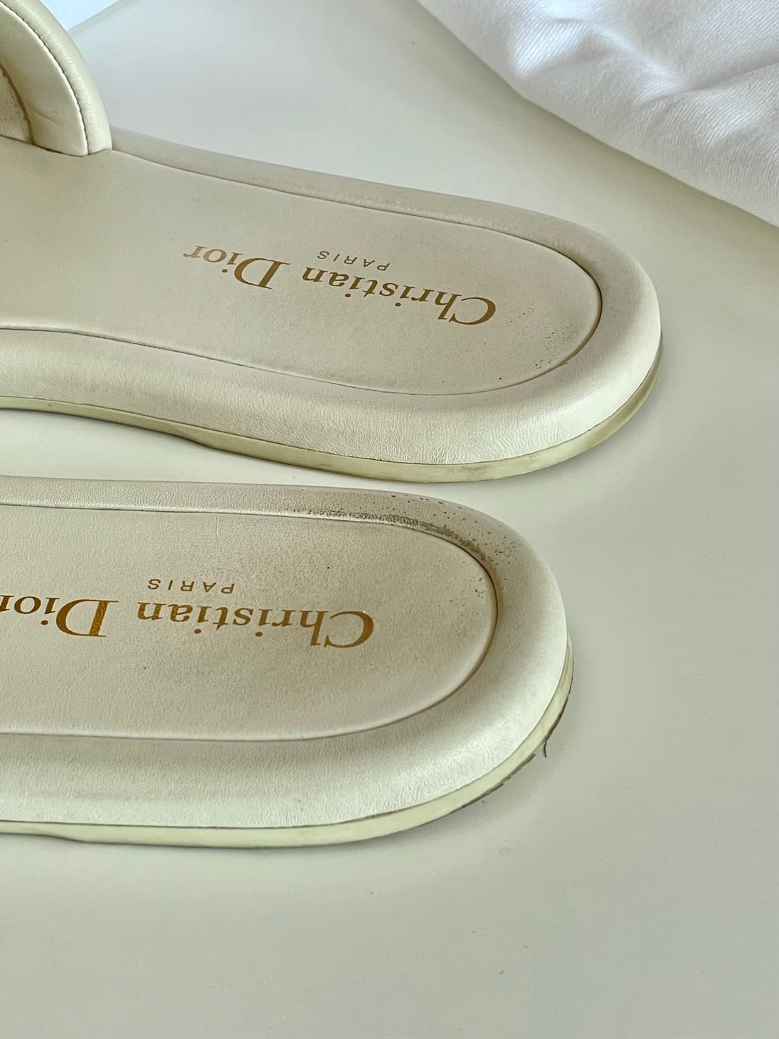 디올 에브리디 (Every-D) 슬리퍼 샌들 36사이즈 상품이미지7