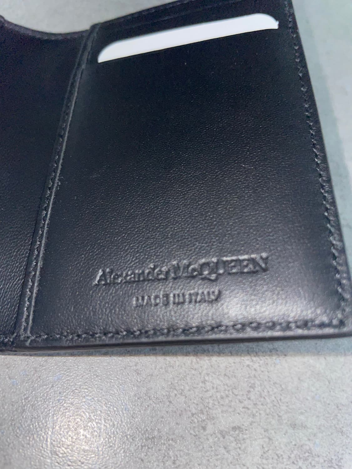 알렉산더맥퀸 폴더 카드지갑 상품이미지3