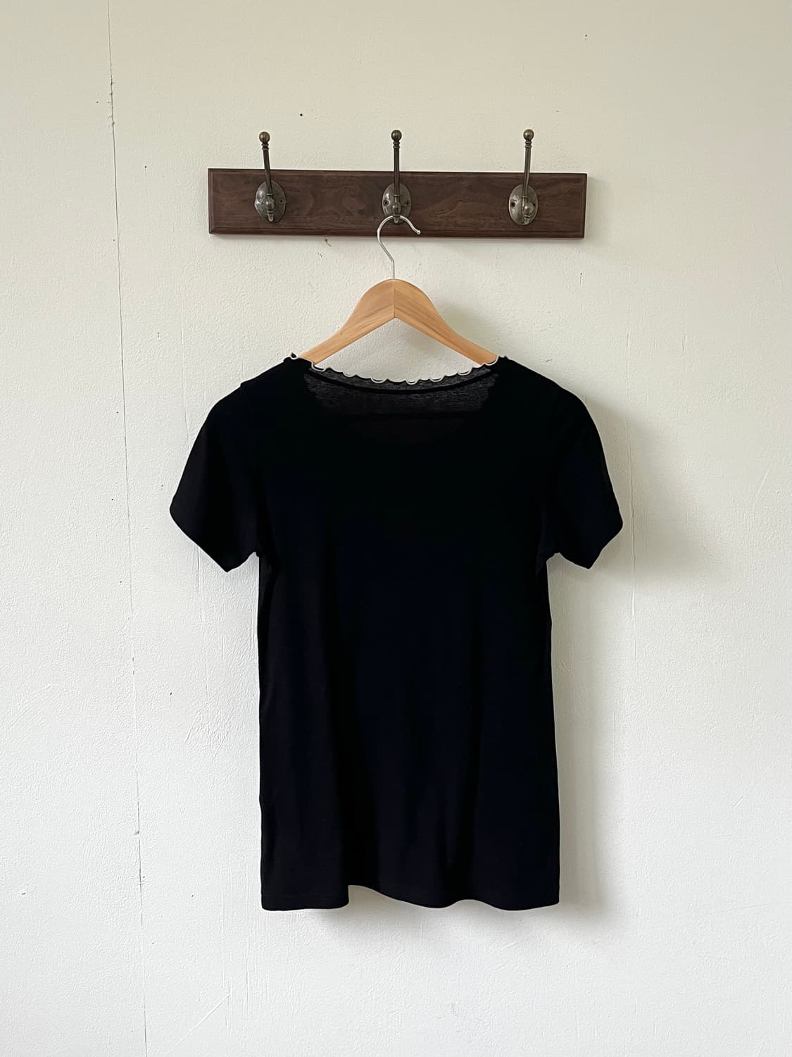 sutfeso 블랙 드로잉 티셔츠 상품이미지3