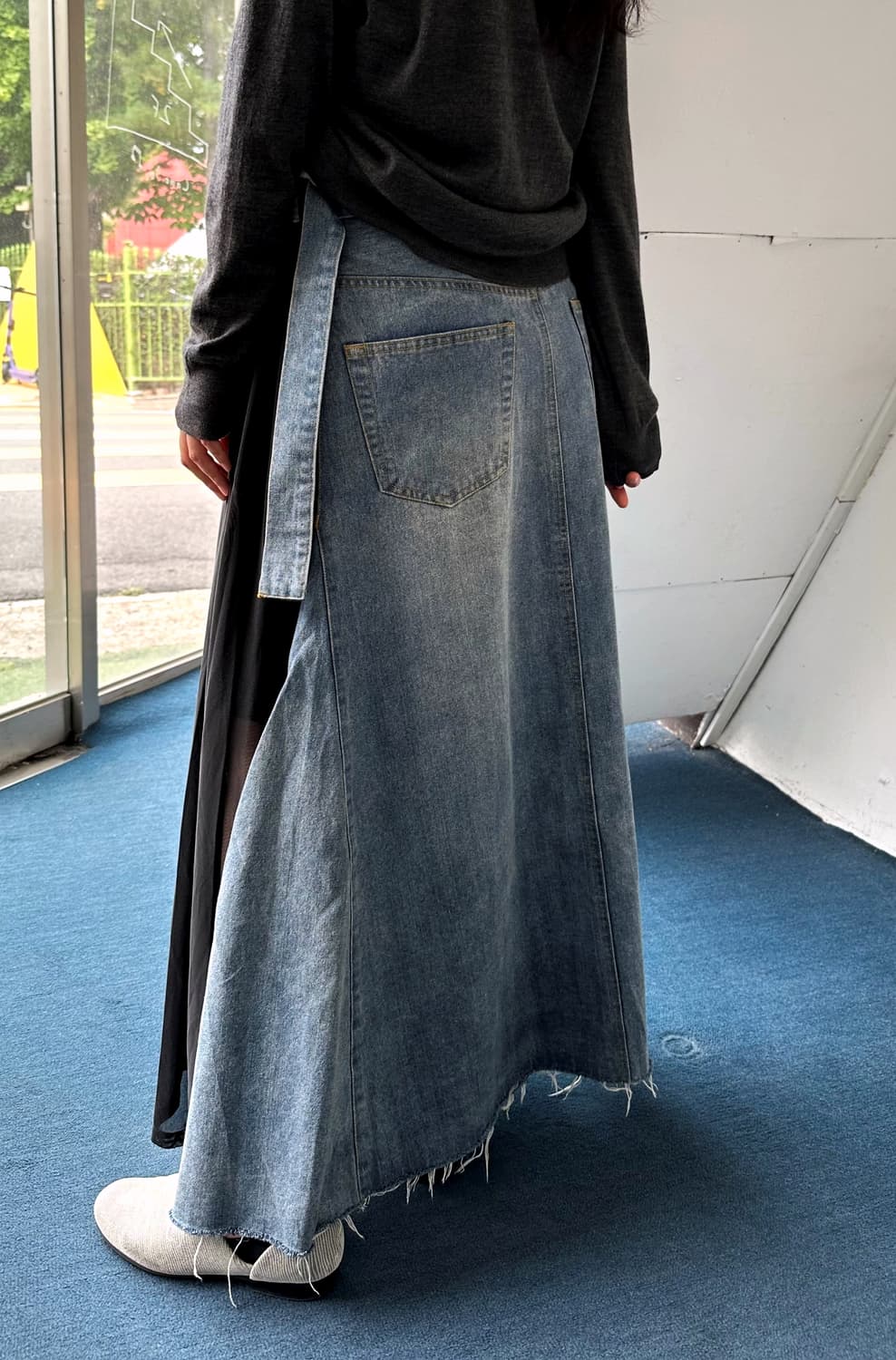 One washed panel belted wrap denim skirt 상품이미지8