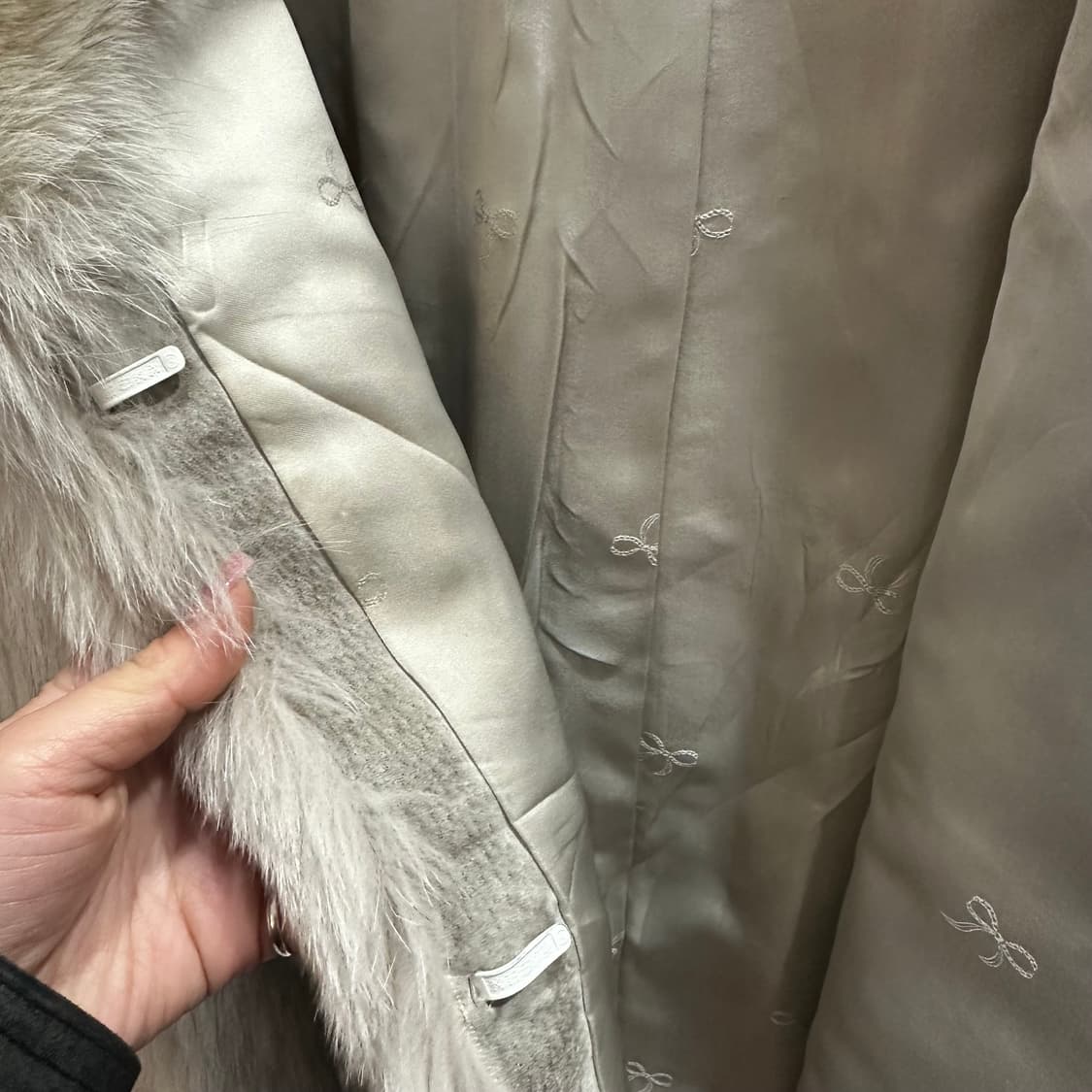 화이트 그레이 사가폭스 퍼자켓M 상품이미지3