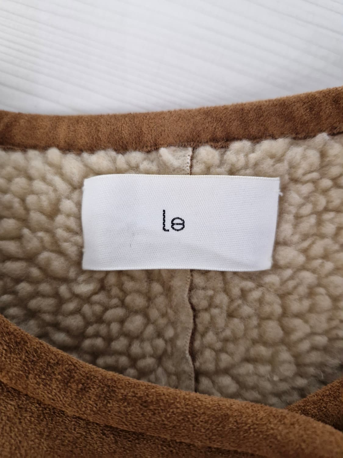 LE 르 시그니쳐 숏 무스탕[F] 상품이미지6