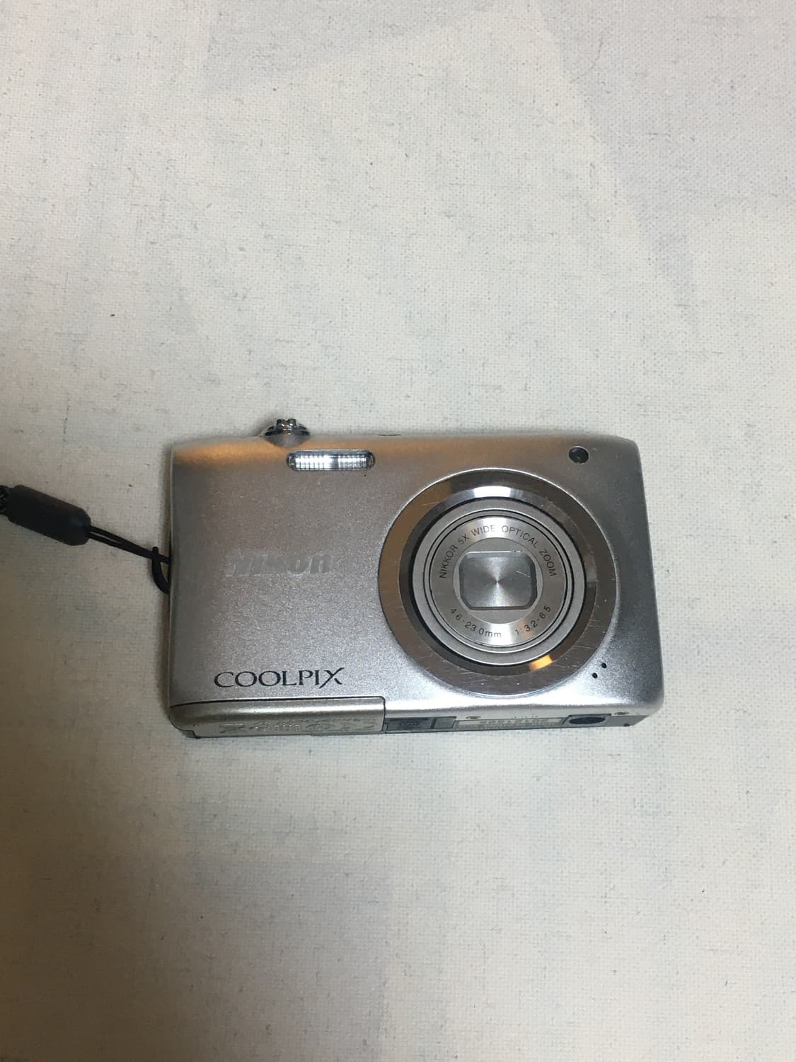 니콘 Coolpix A100 / 또렷하고 맑은 색감의 감성 디카 상품이미지3