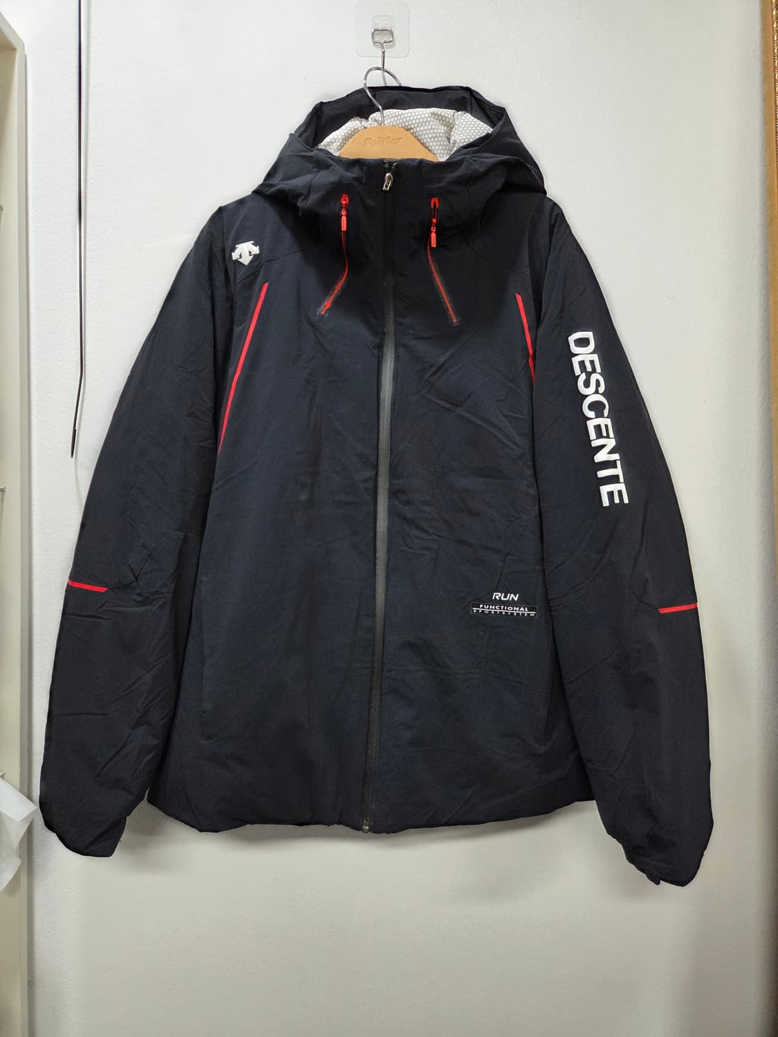 데상트 빵빵한 다운패딩 남자 105 상품이미지1