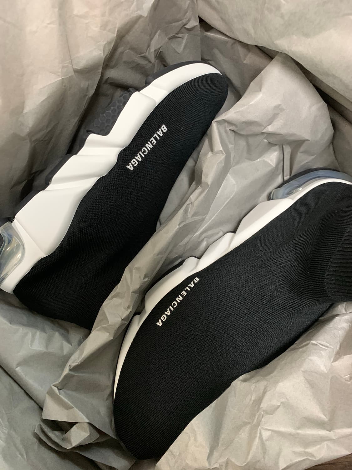 21SS 발렌시아가 스피드러너 클리어솔 오레오 상품이미지1