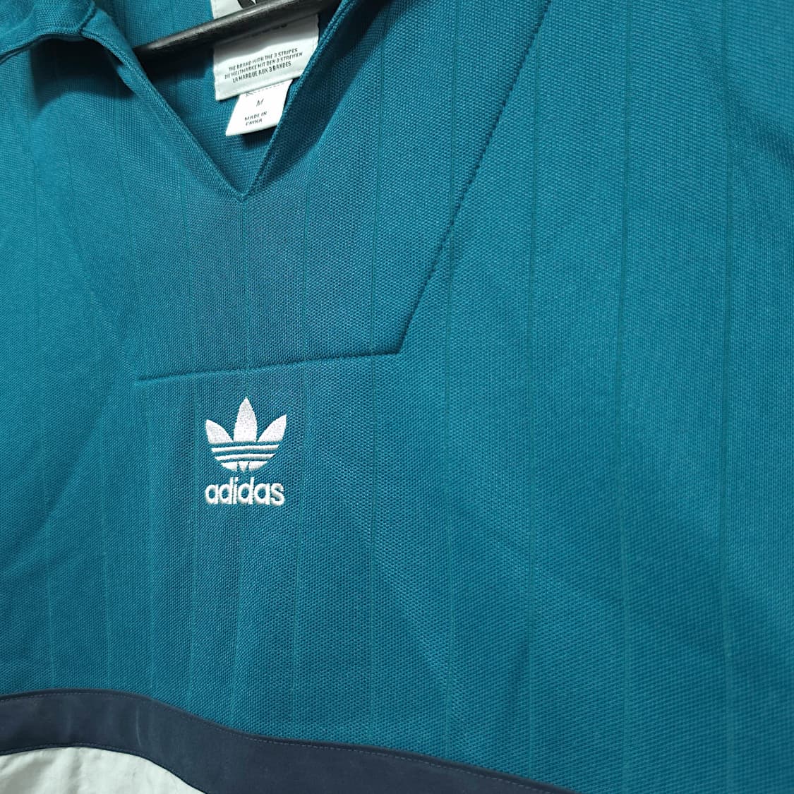 [M] 아디다스 리얼 틸 화이트 카라 드릴 풀 오버 아노락 상품이미지4