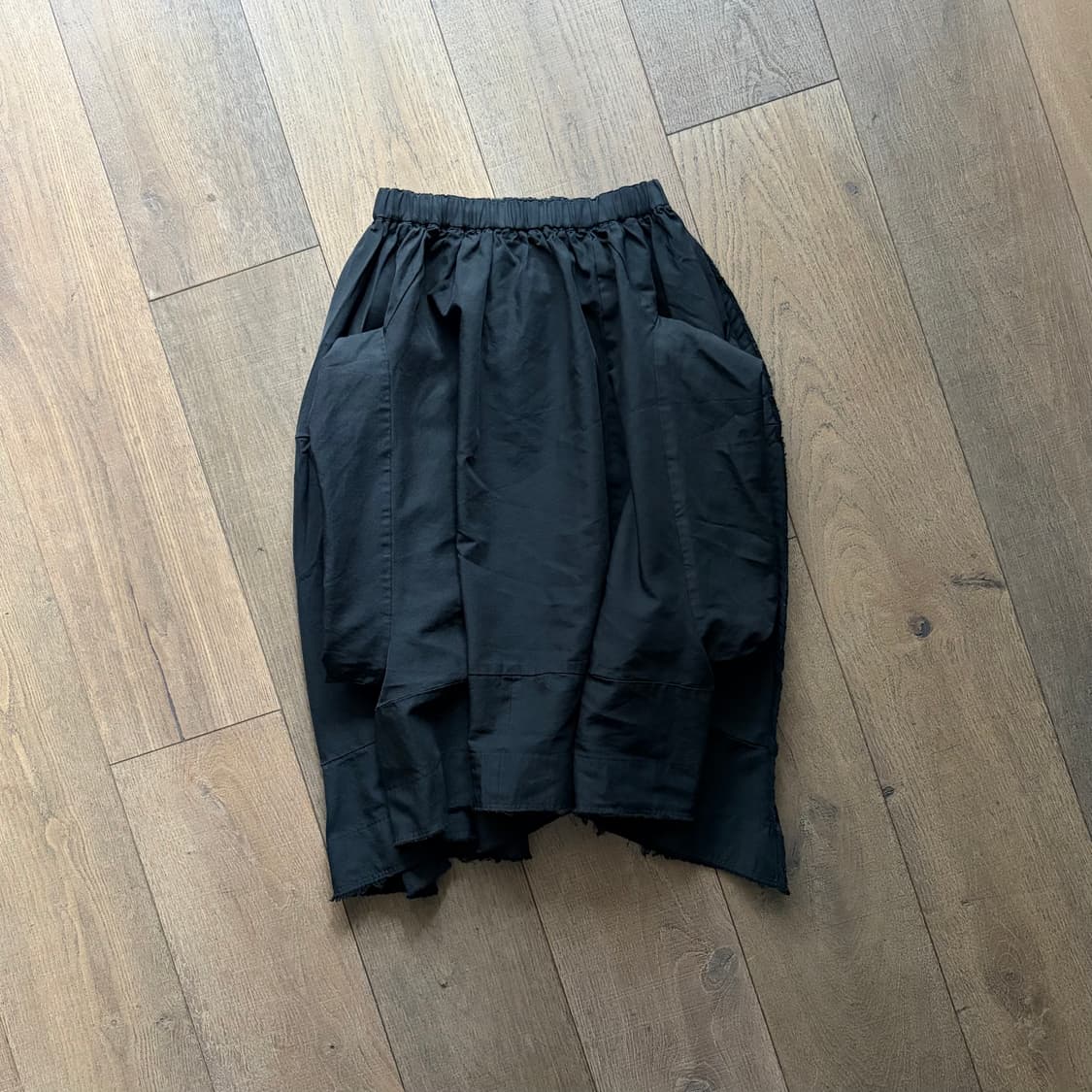 Transformed Hole Detail Volume Skirt 상품이미지1