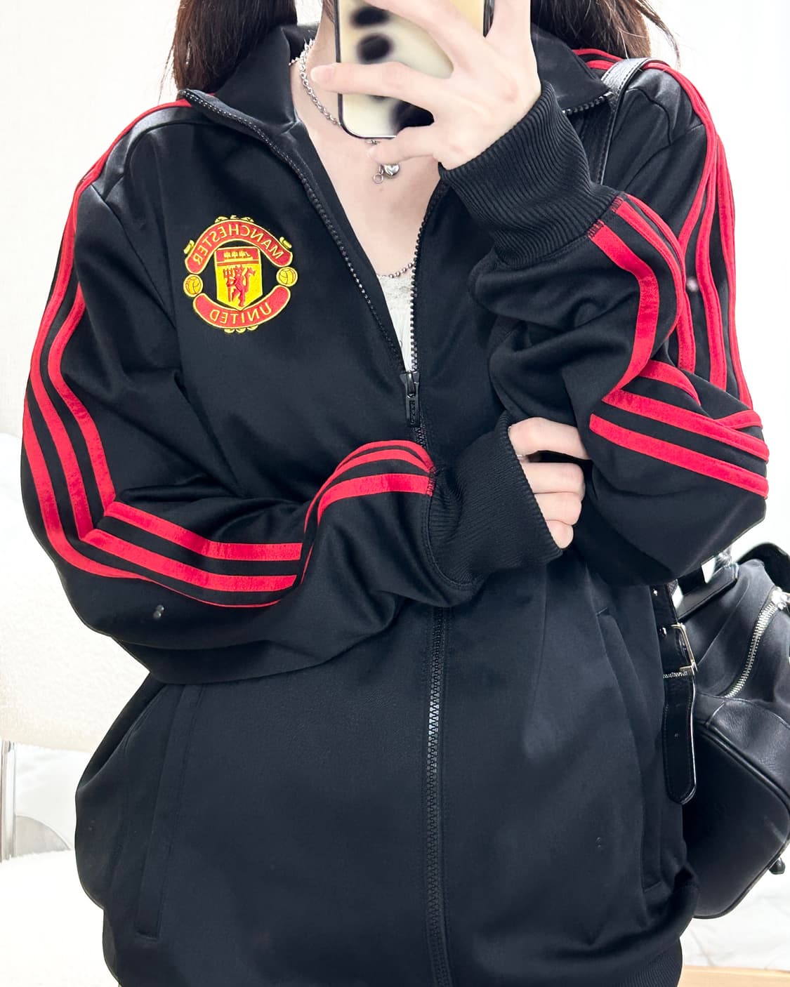 아디다스 맨유 검빨 져지 상품이미지1