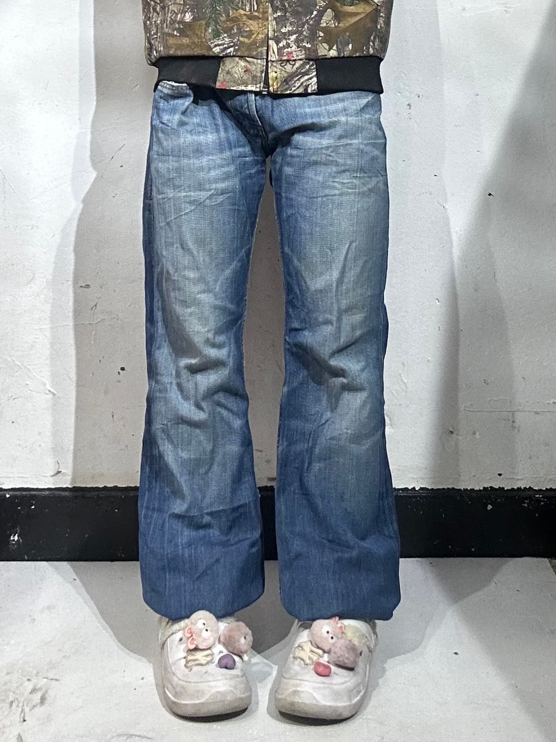 디젤 중청 와이드 워싱 데님 팬츠 청바지 32 상품이미지2