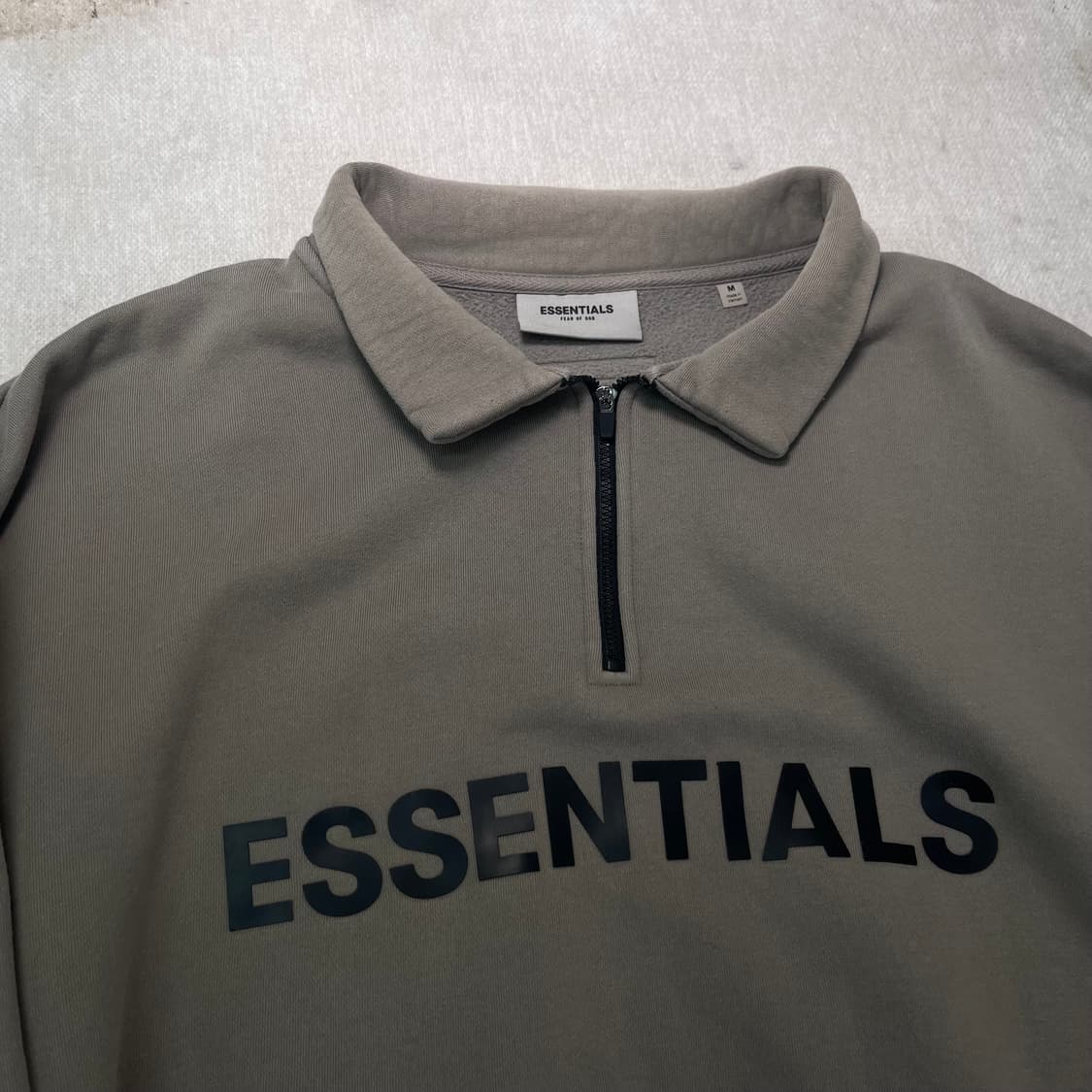 100 피오갓 에센셜 반집업 맨투맨  상품이미지2