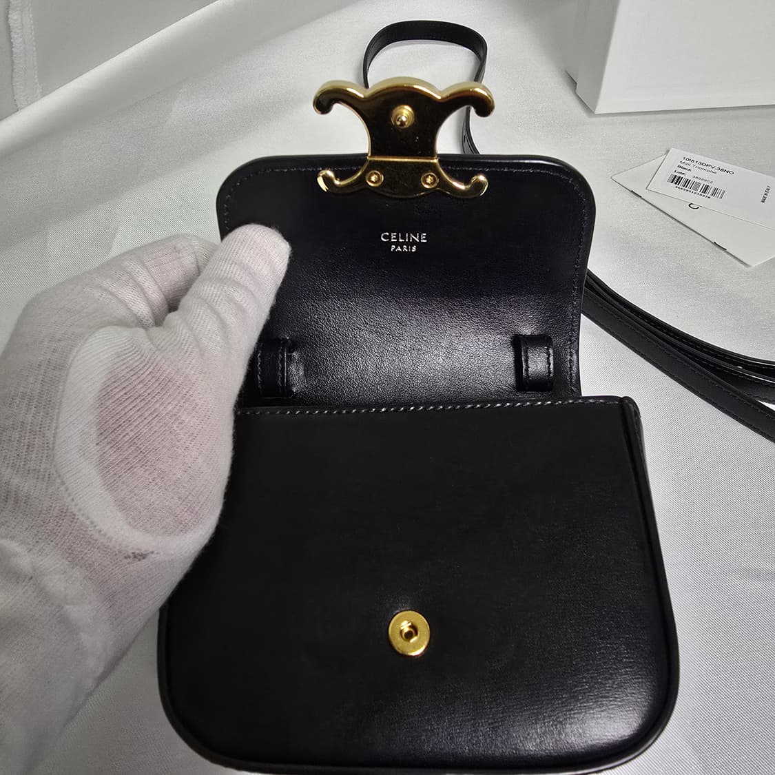 셀린느 미니 클로드 백 샤이니 카프스킨 블랙 상품이미지4