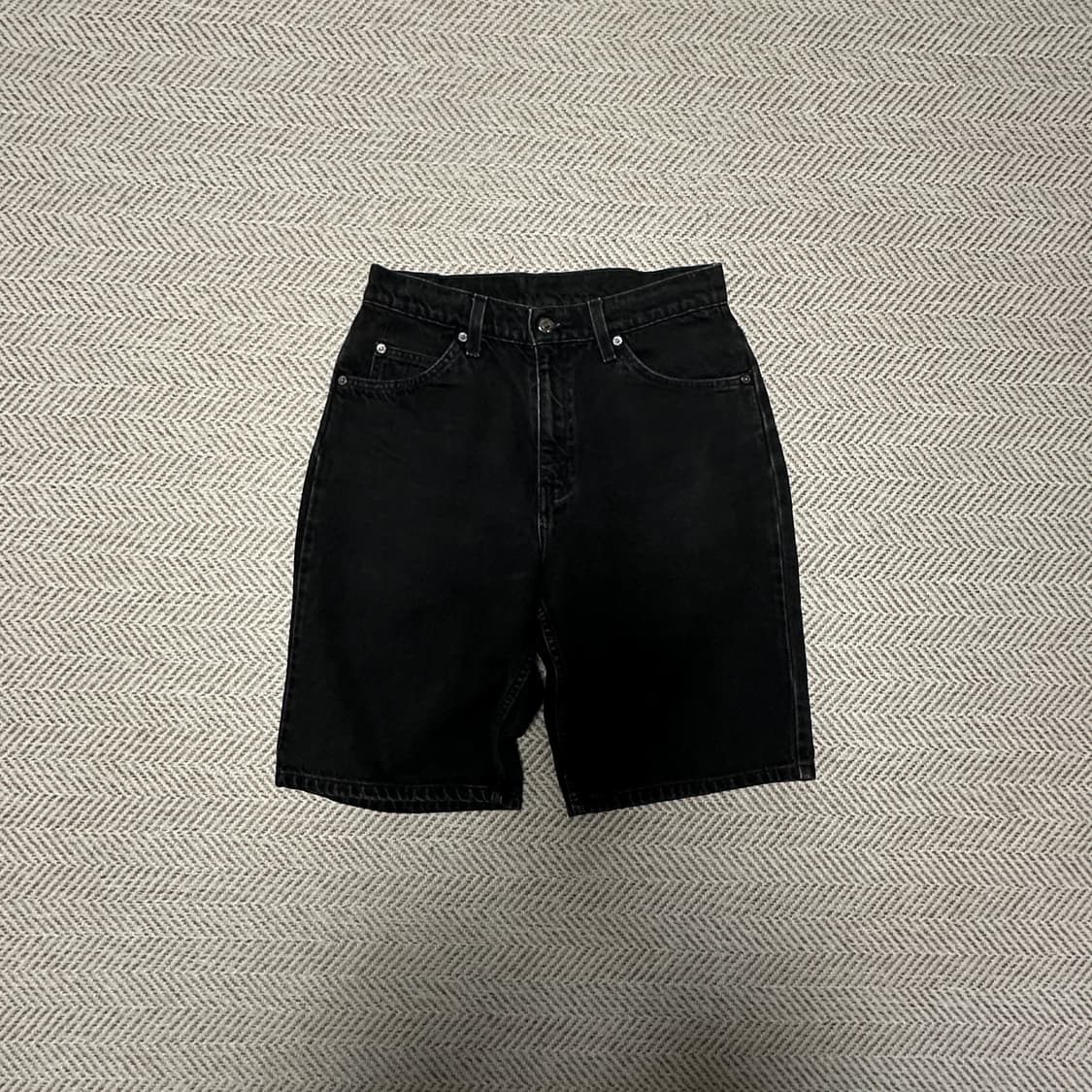 LEVI'S 550 90's black denim shorts 상품이미지1