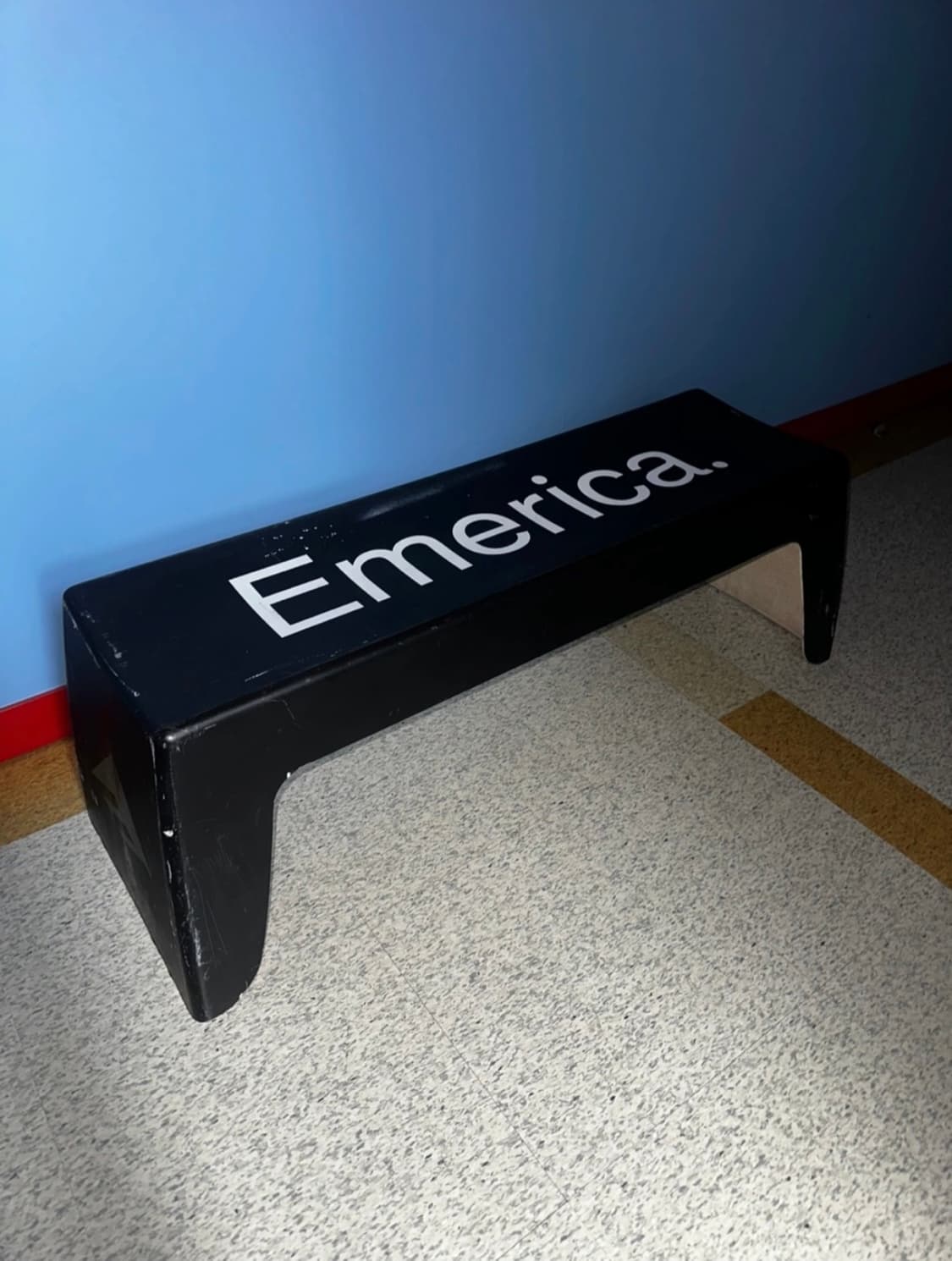 Emerica 빈티지 벤치 상품이미지1