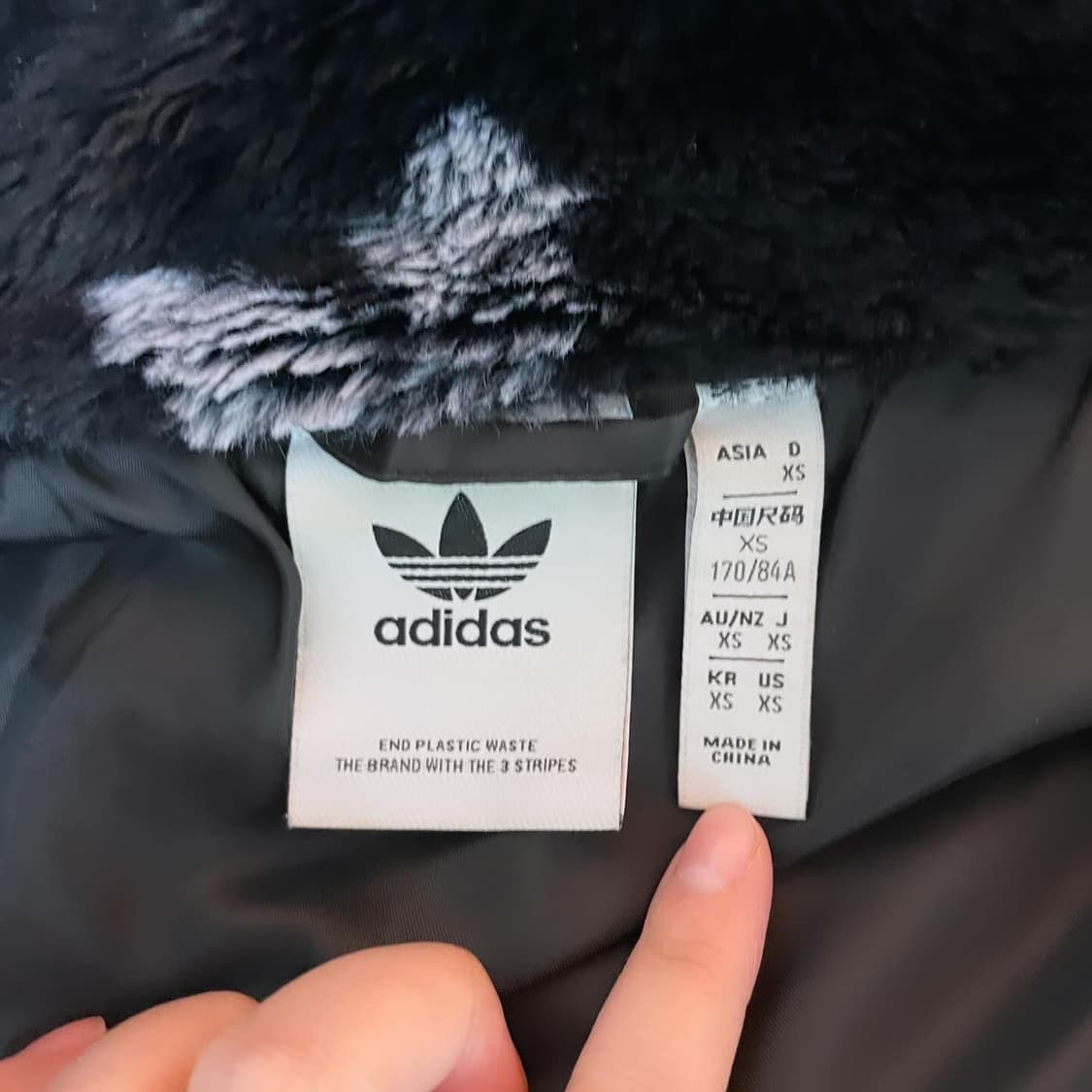 아디다스 모노그램 퍼자켓 상품이미지4