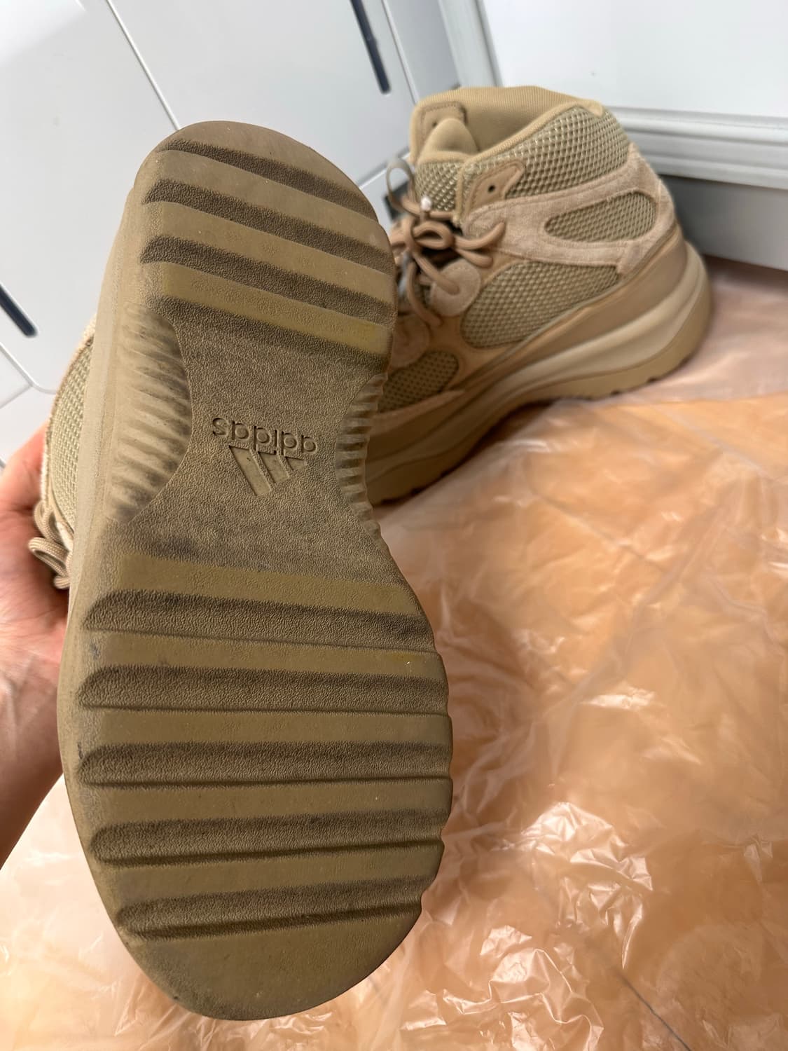 아디다스 이지 데저트 부츠 락 상품이미지2