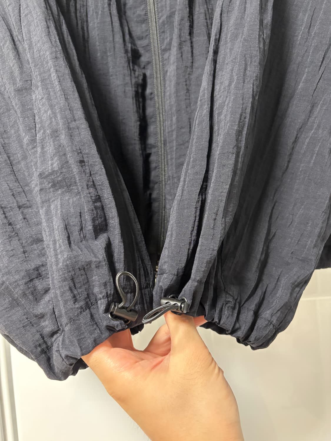[M]쿠어 플리츠 후드 집업 블랙 상품이미지5