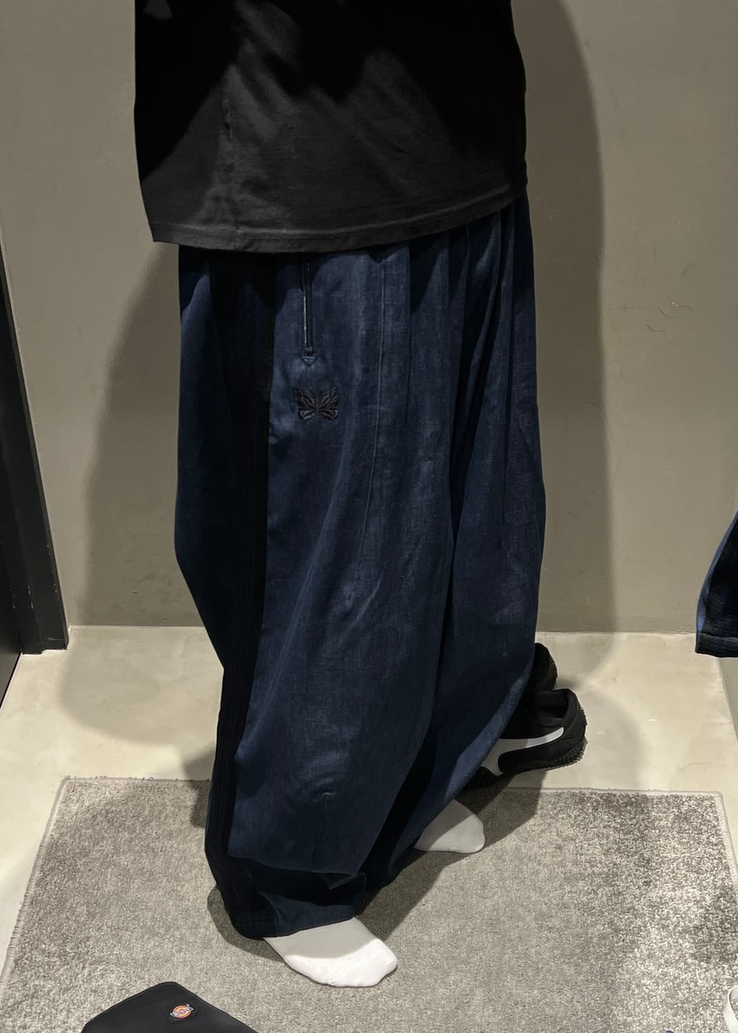 NEEDLES 니들스 H.D 인디고 데님 트랙 팬츠 상품이미지1