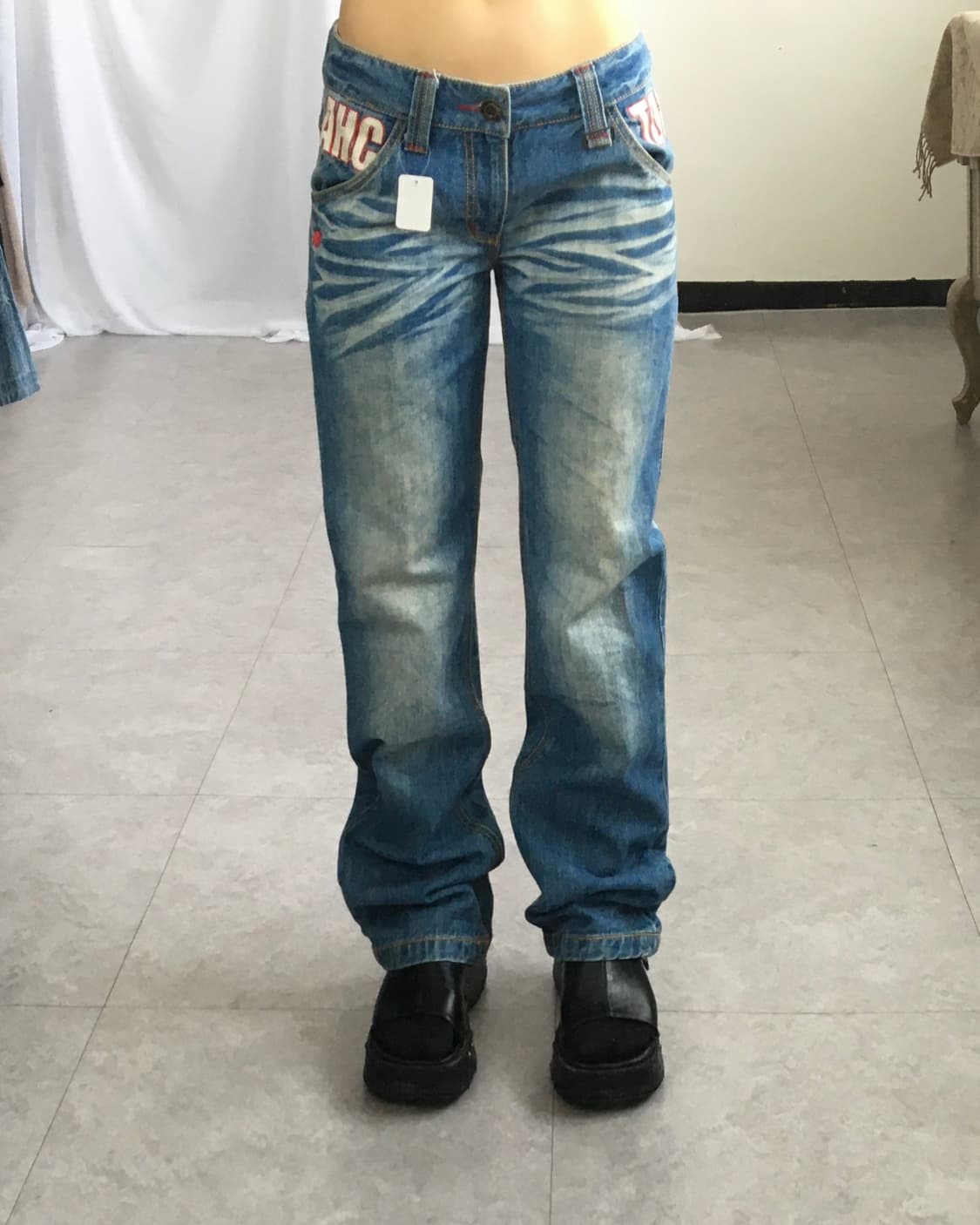 Gotcha back needle work denim pants 상품이미지7